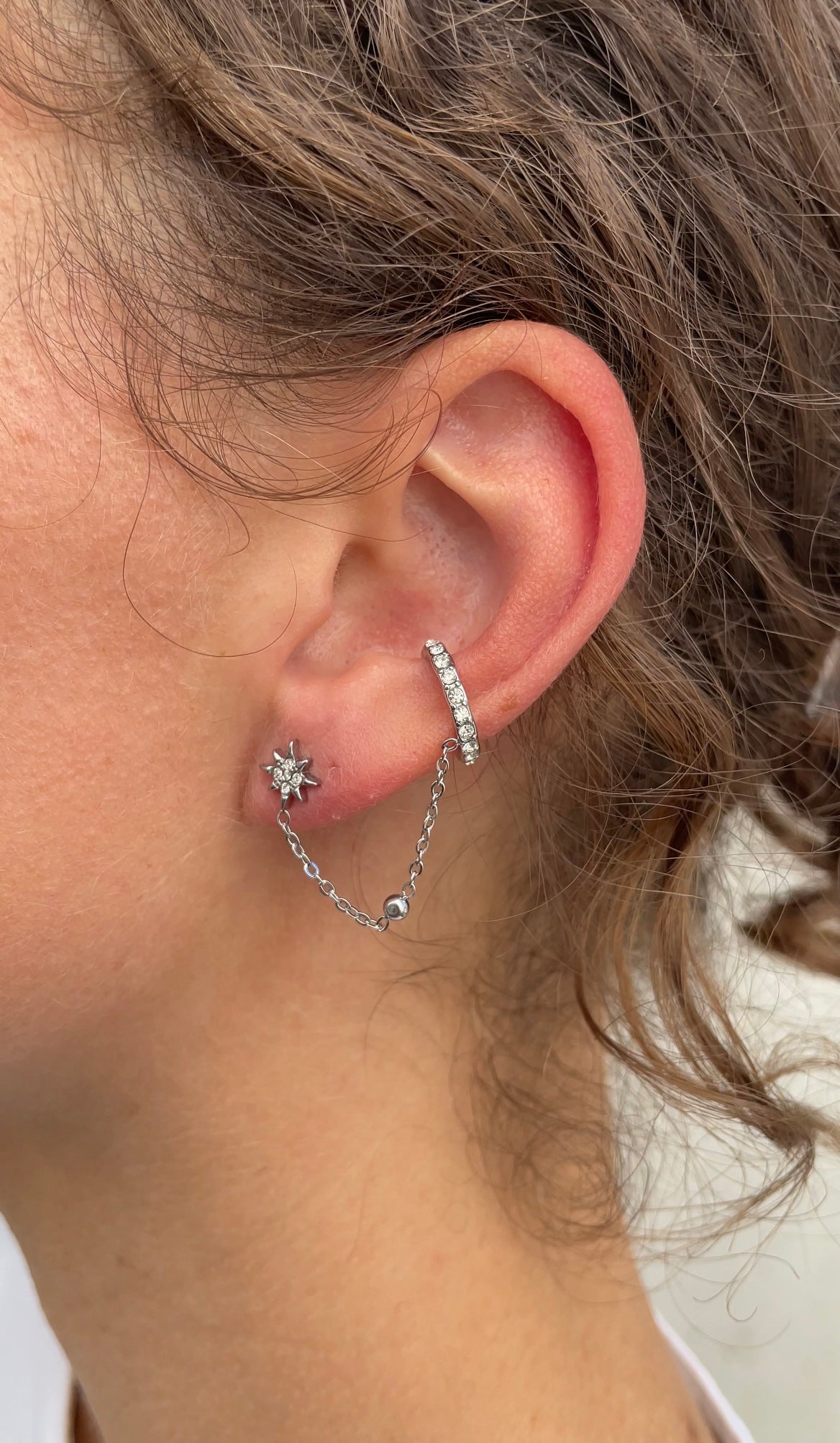 Mono ear cuff