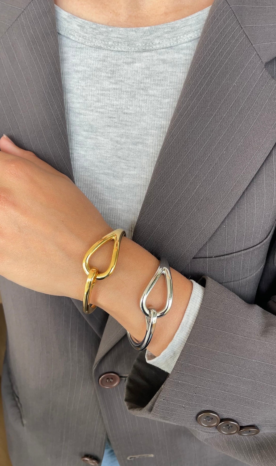 Drop bangle