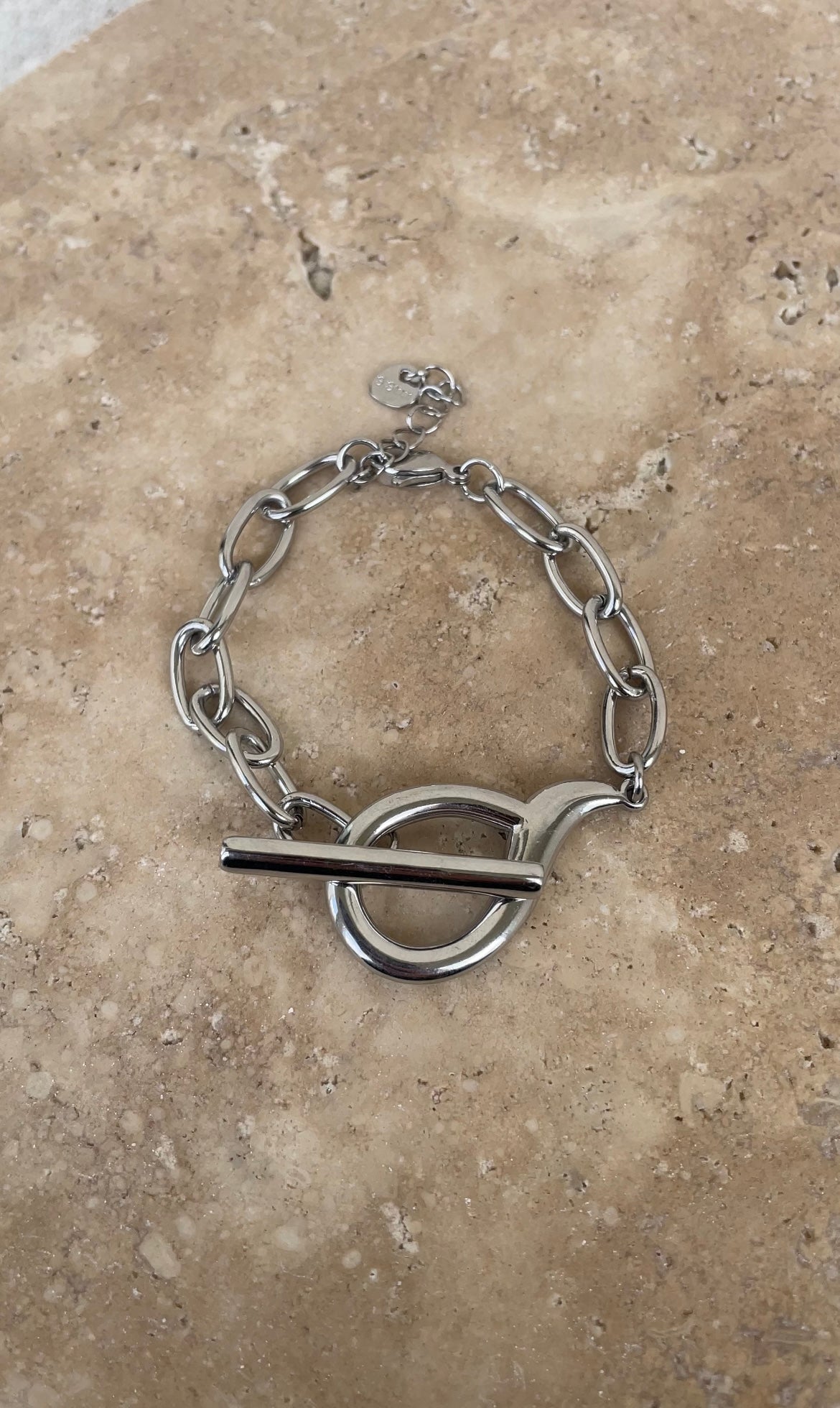 Eye bracelet