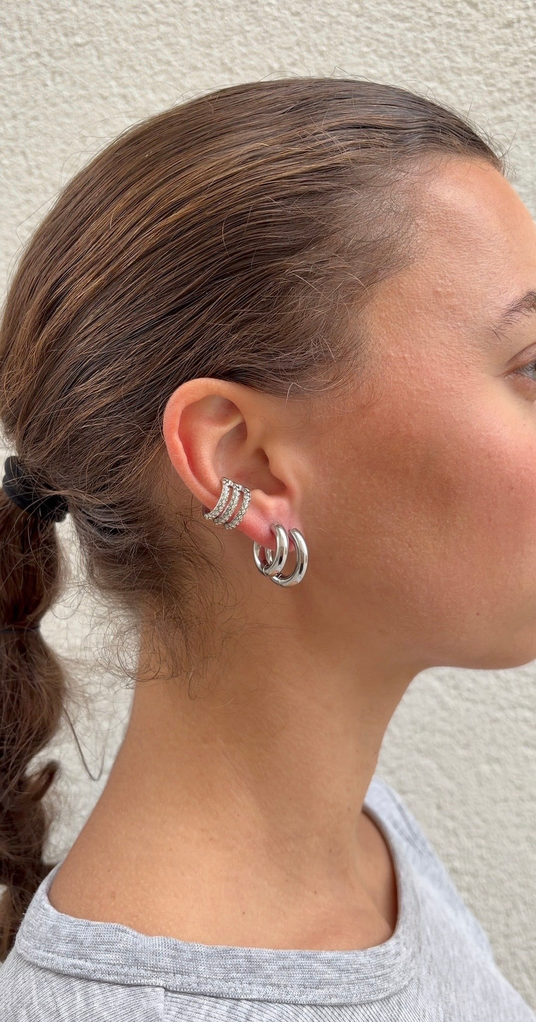 Trio gems ear cuff