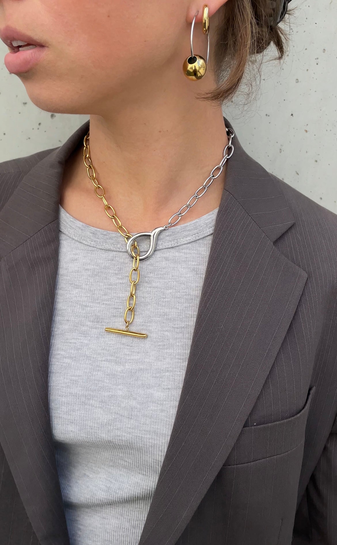Eye necklace