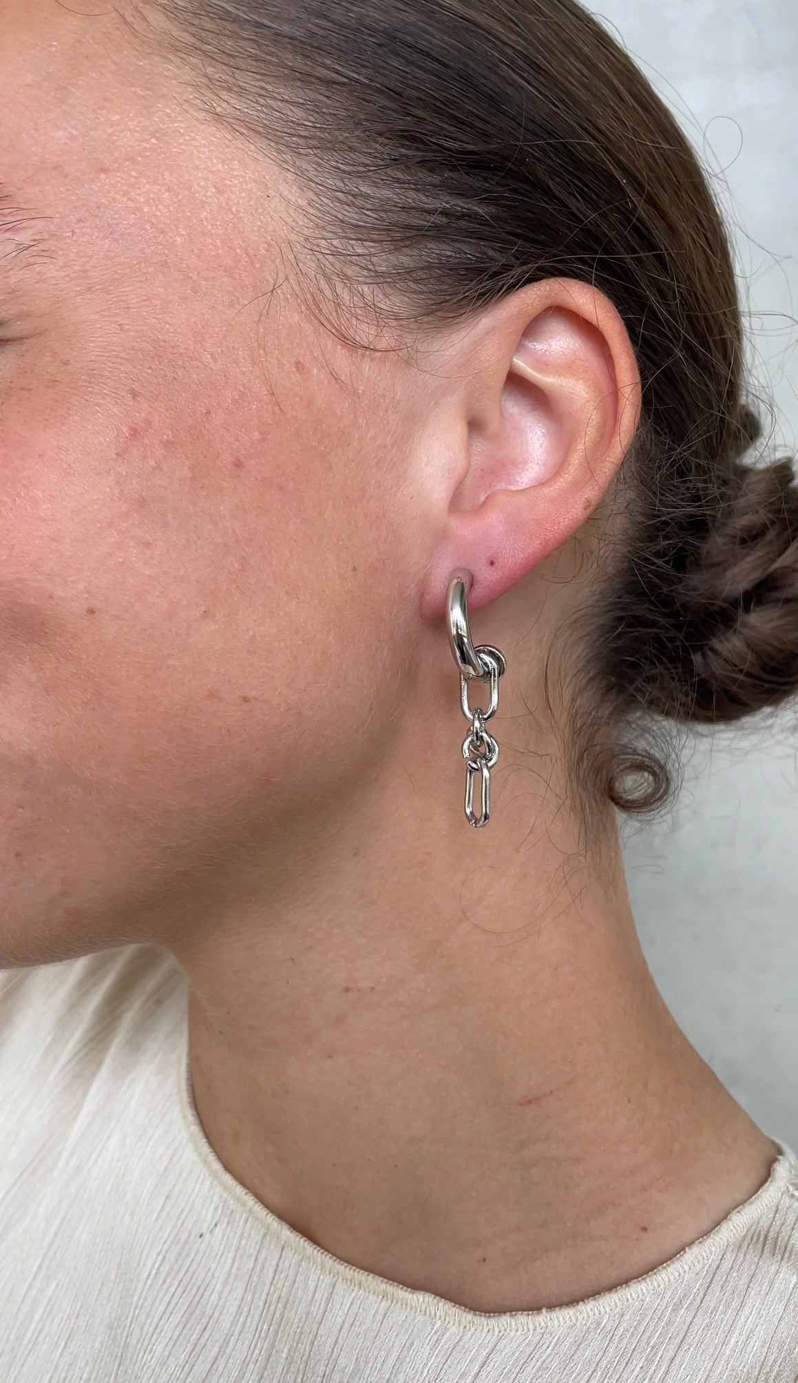 Thin Asymmetric knot earrings