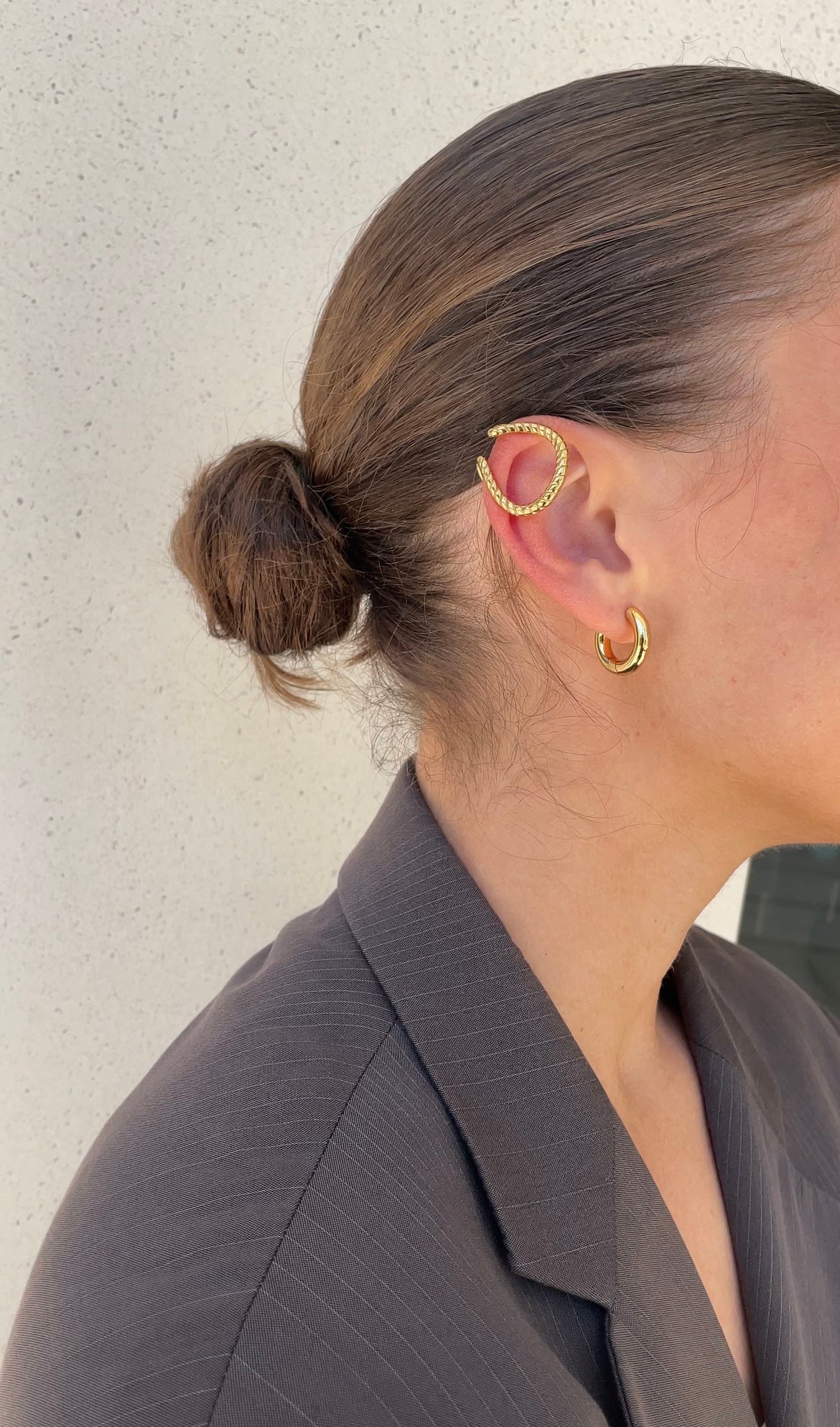 Striped ear cuff