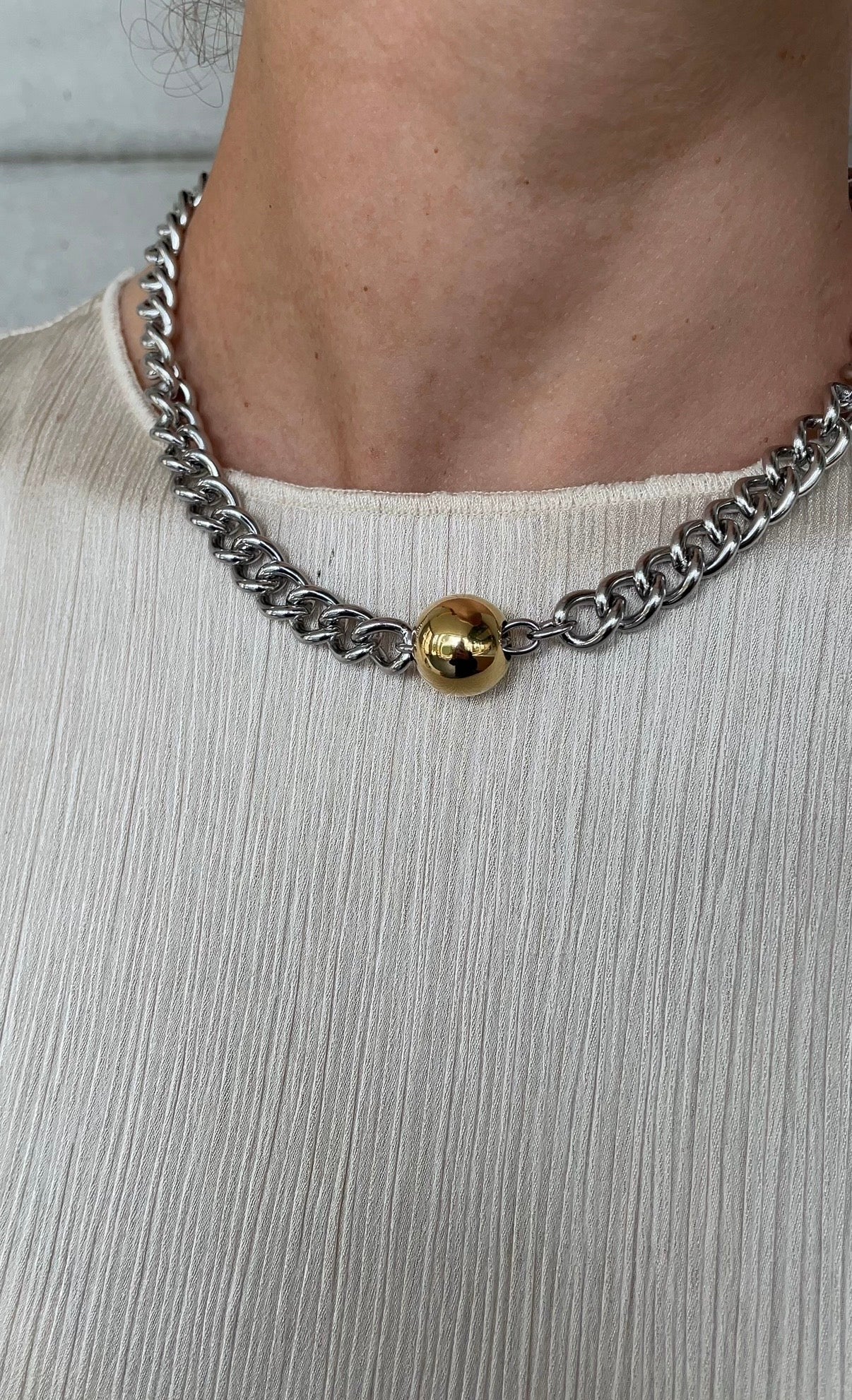 Middle Pearl necklace