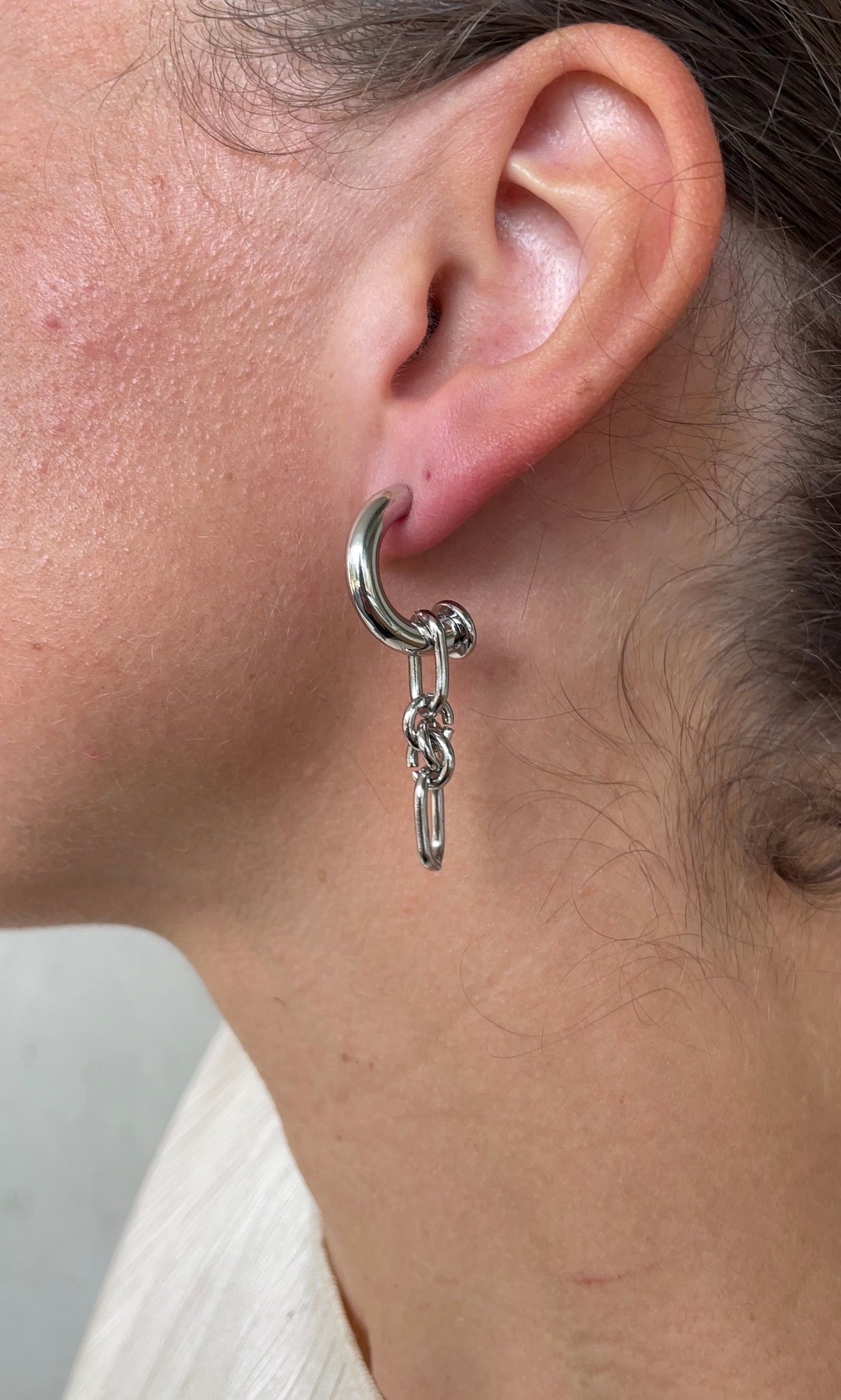 Thin Asymmetric knot earrings