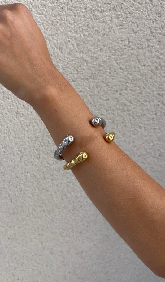 Hammered embrace bangle