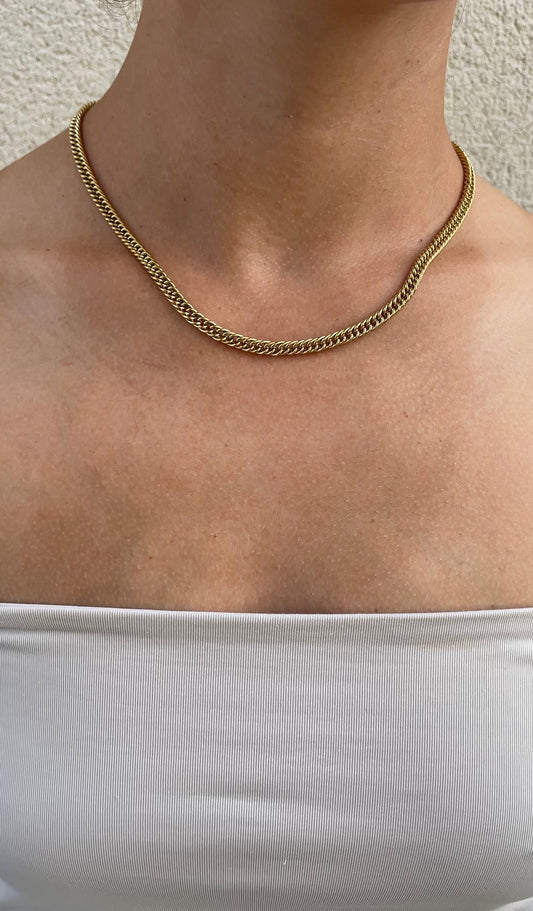 Thin maillon chain necklace