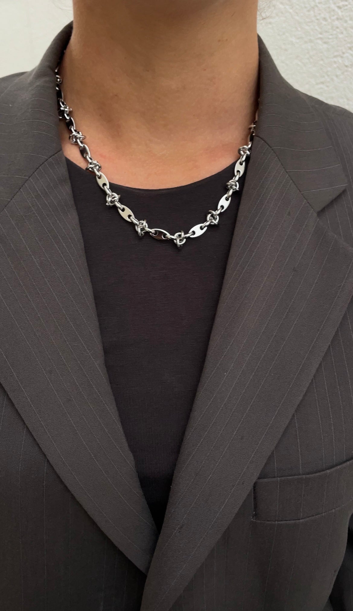 Knot necklace