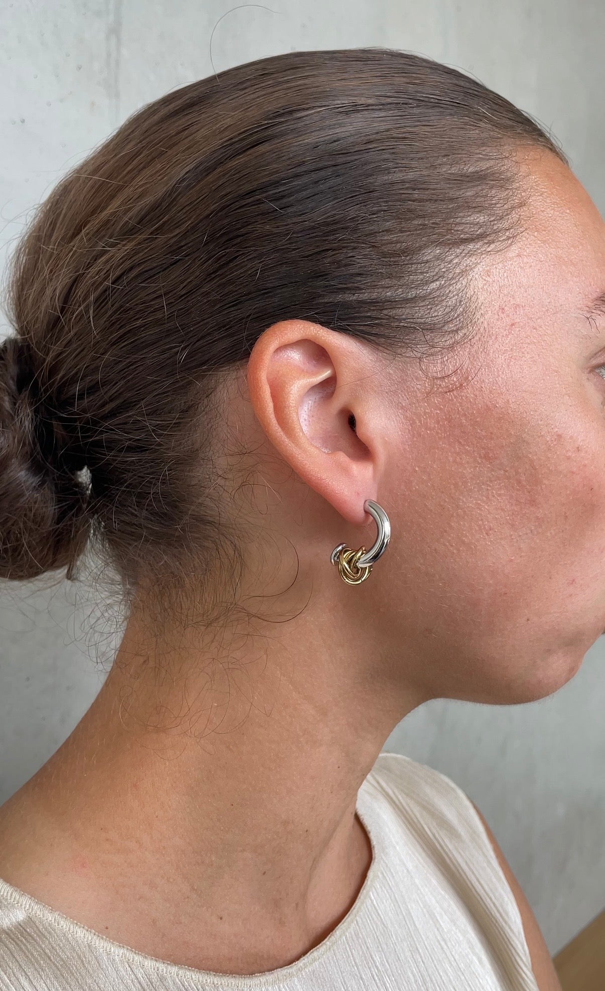 Thin Asymmetric knot earrings