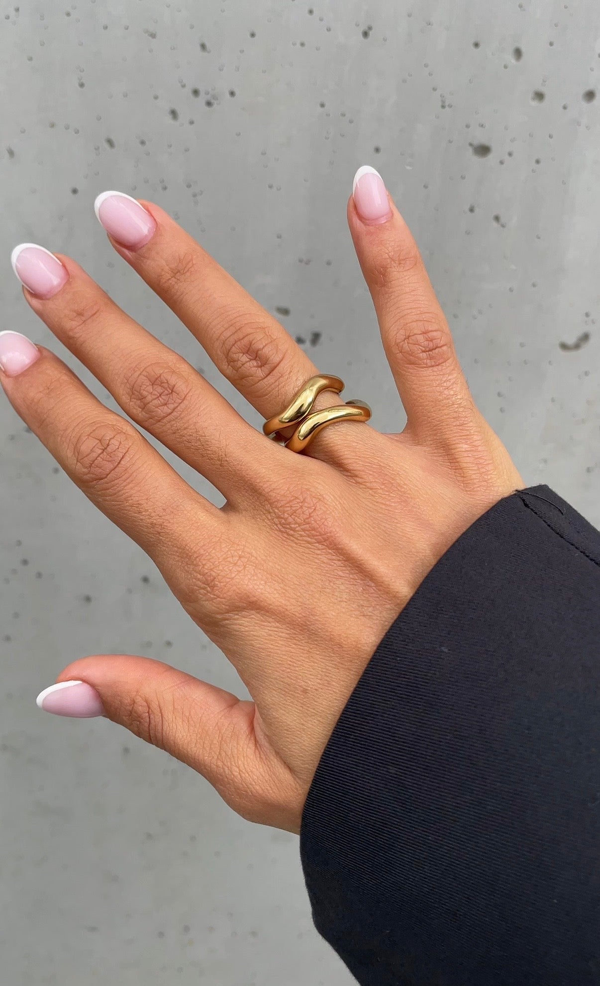 Duo wave ring