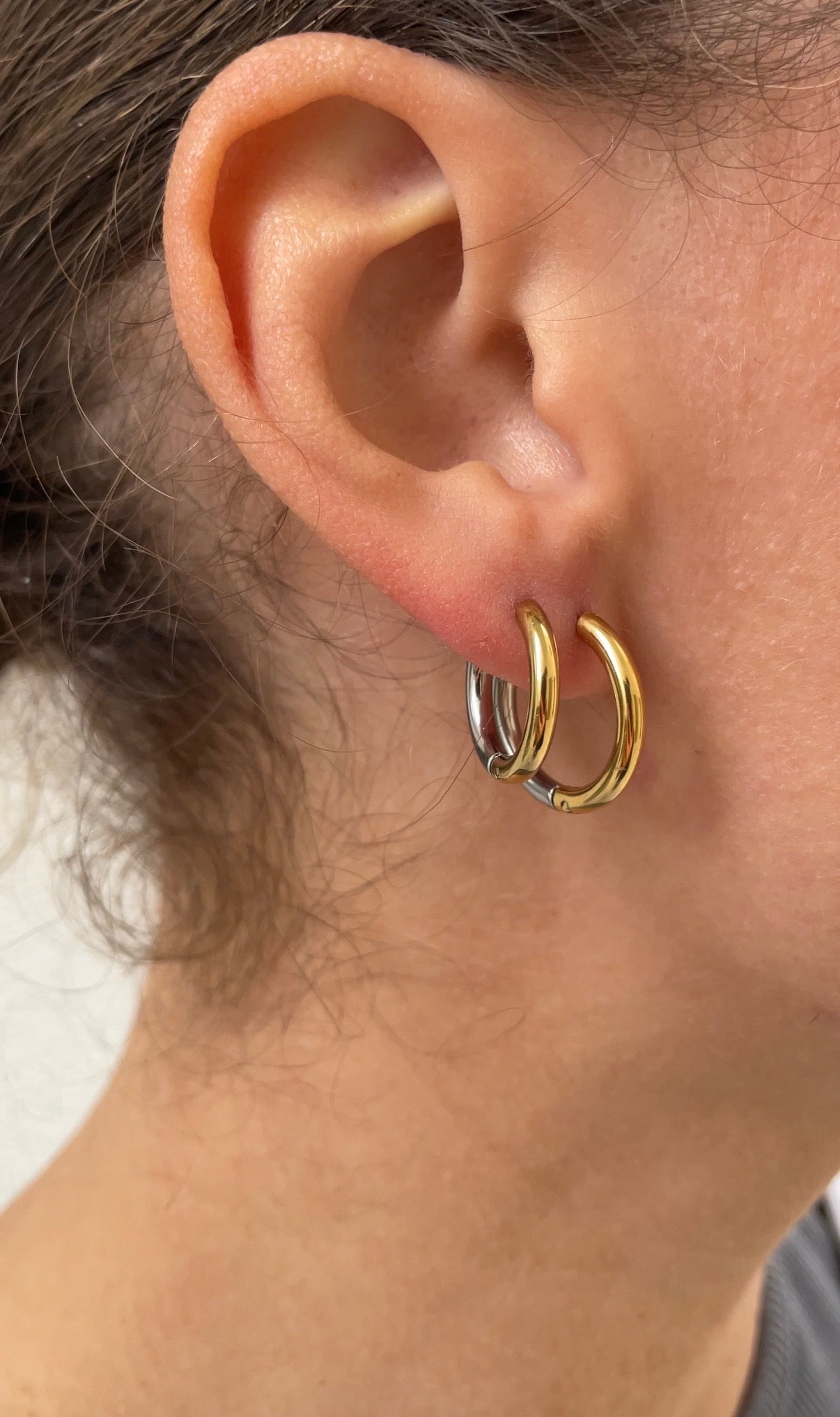 Bicolor thin classic hoops
