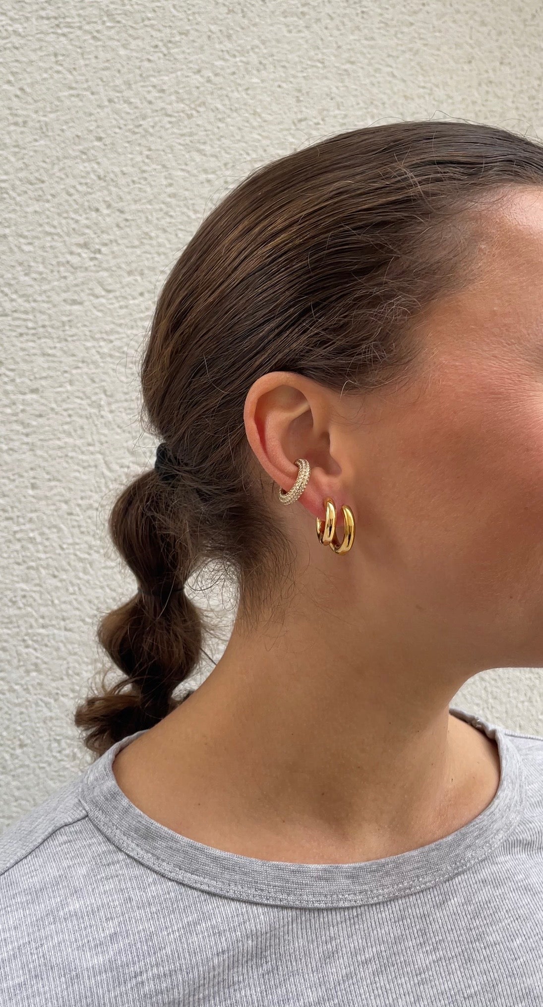 Classic gems ear cuff