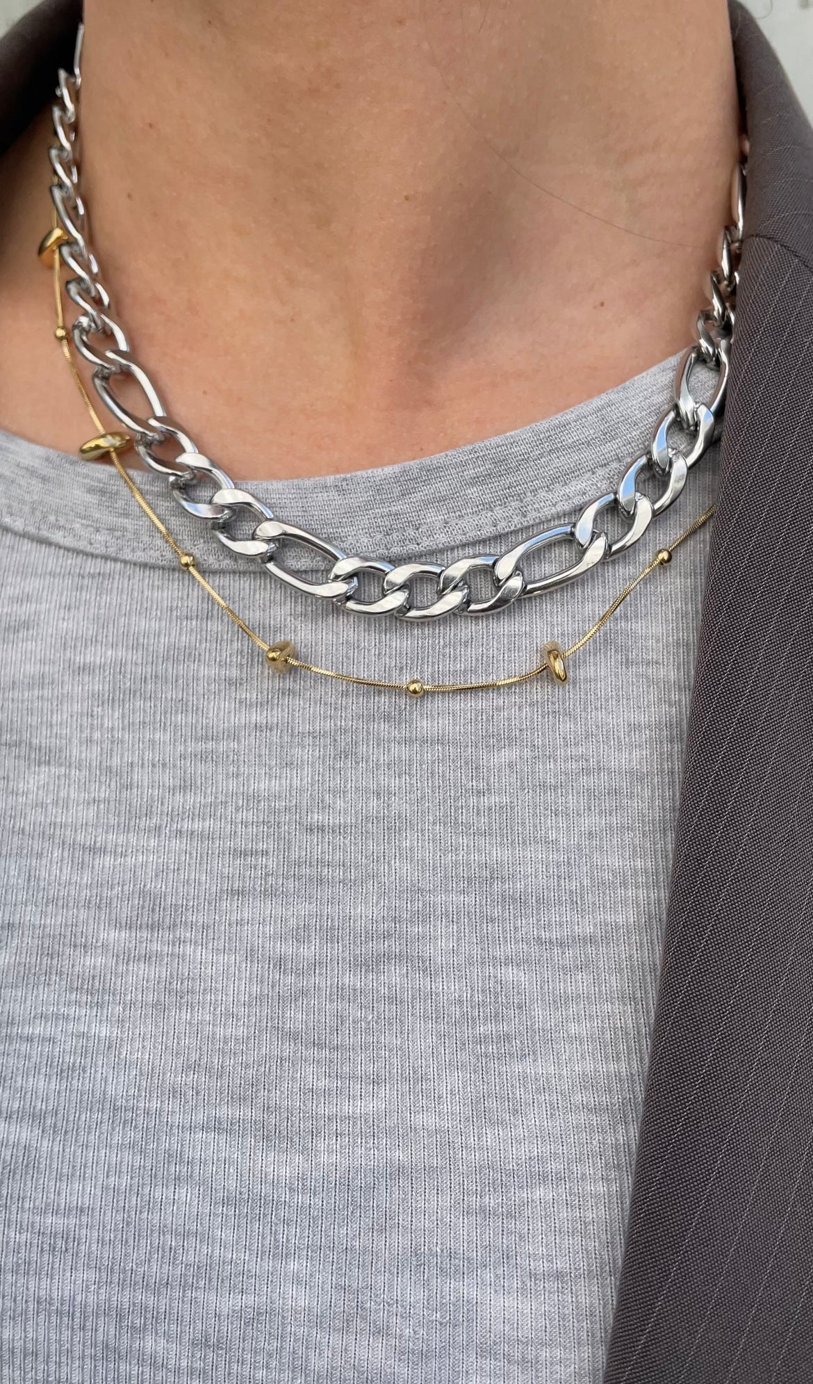 Layer necklace