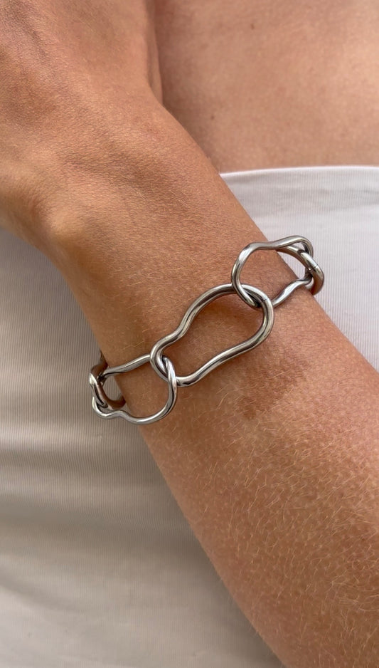 Outline bracelet