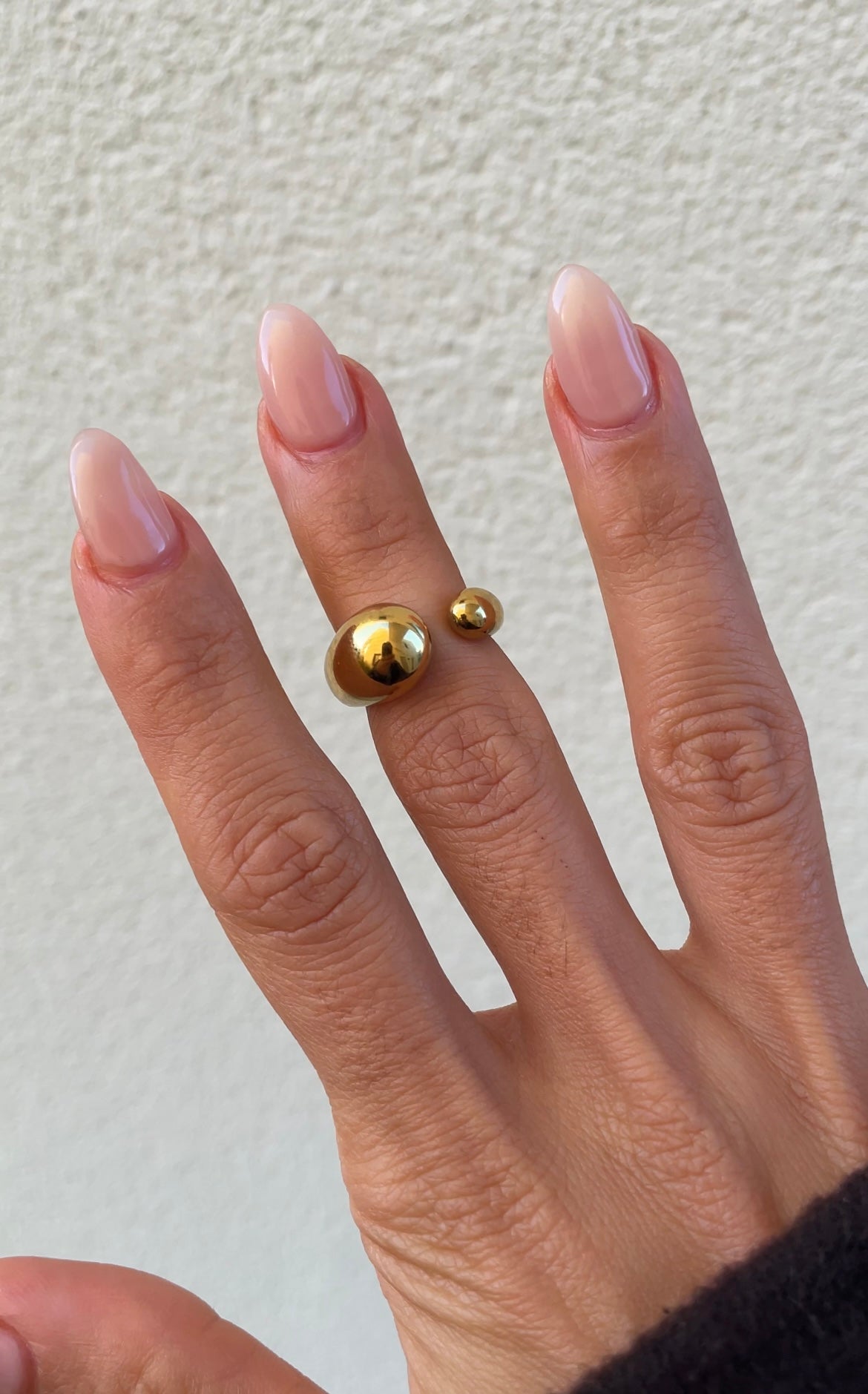 Drop phalange ring