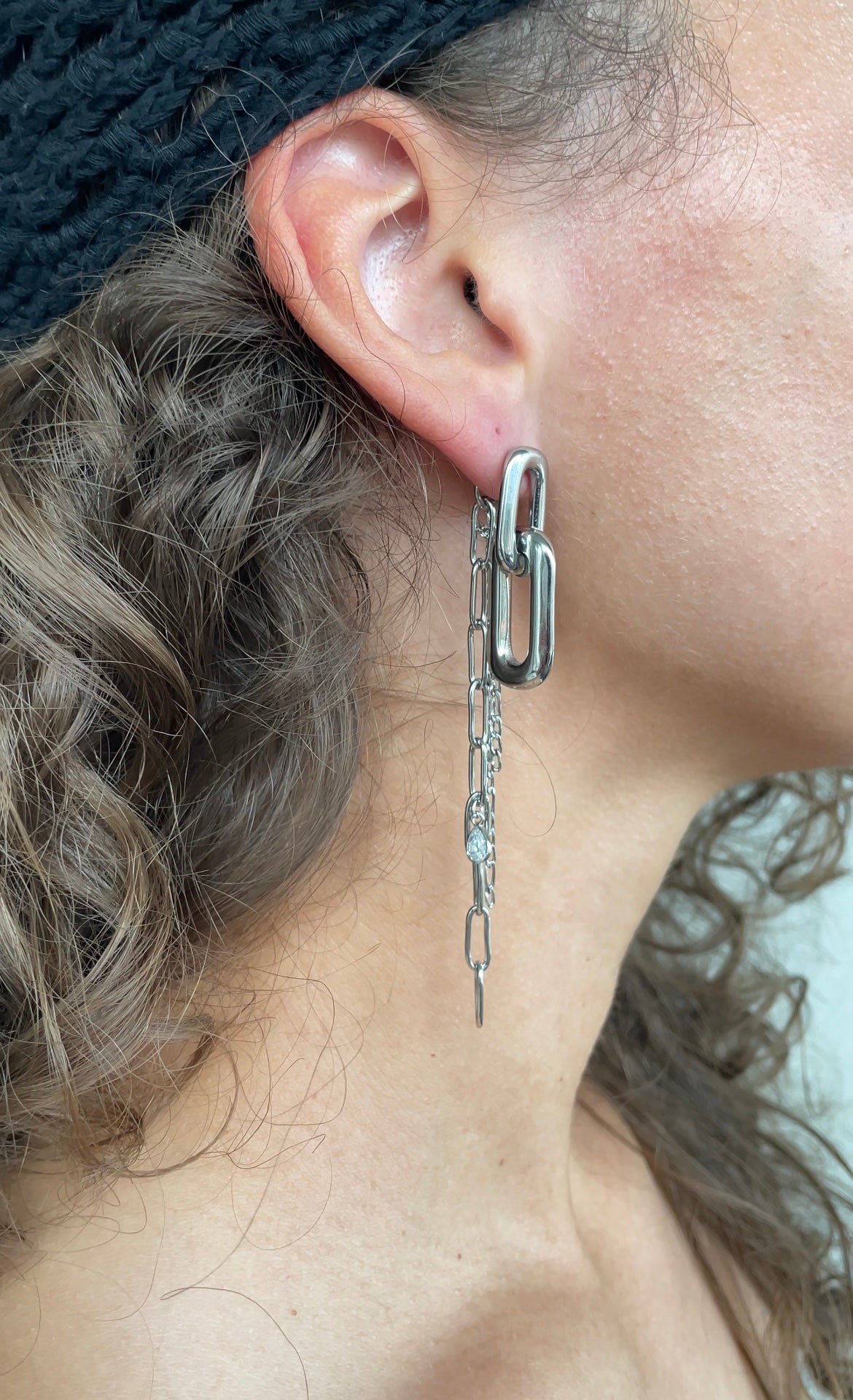 Double chain earrings