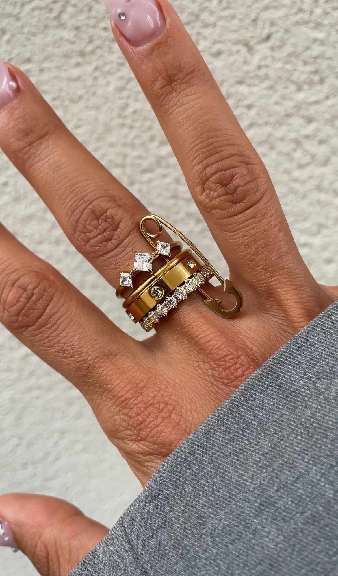 Gems couture ring