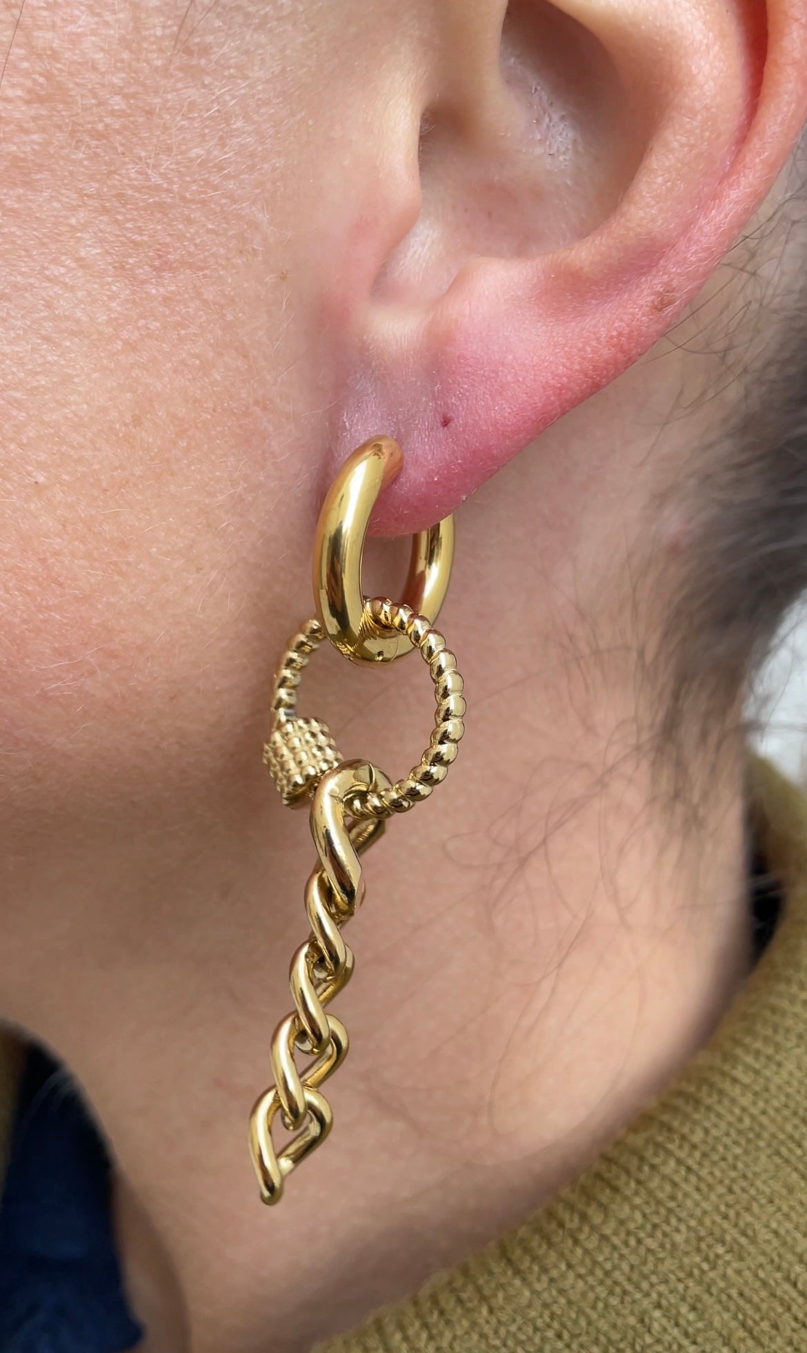 Round chain earrings