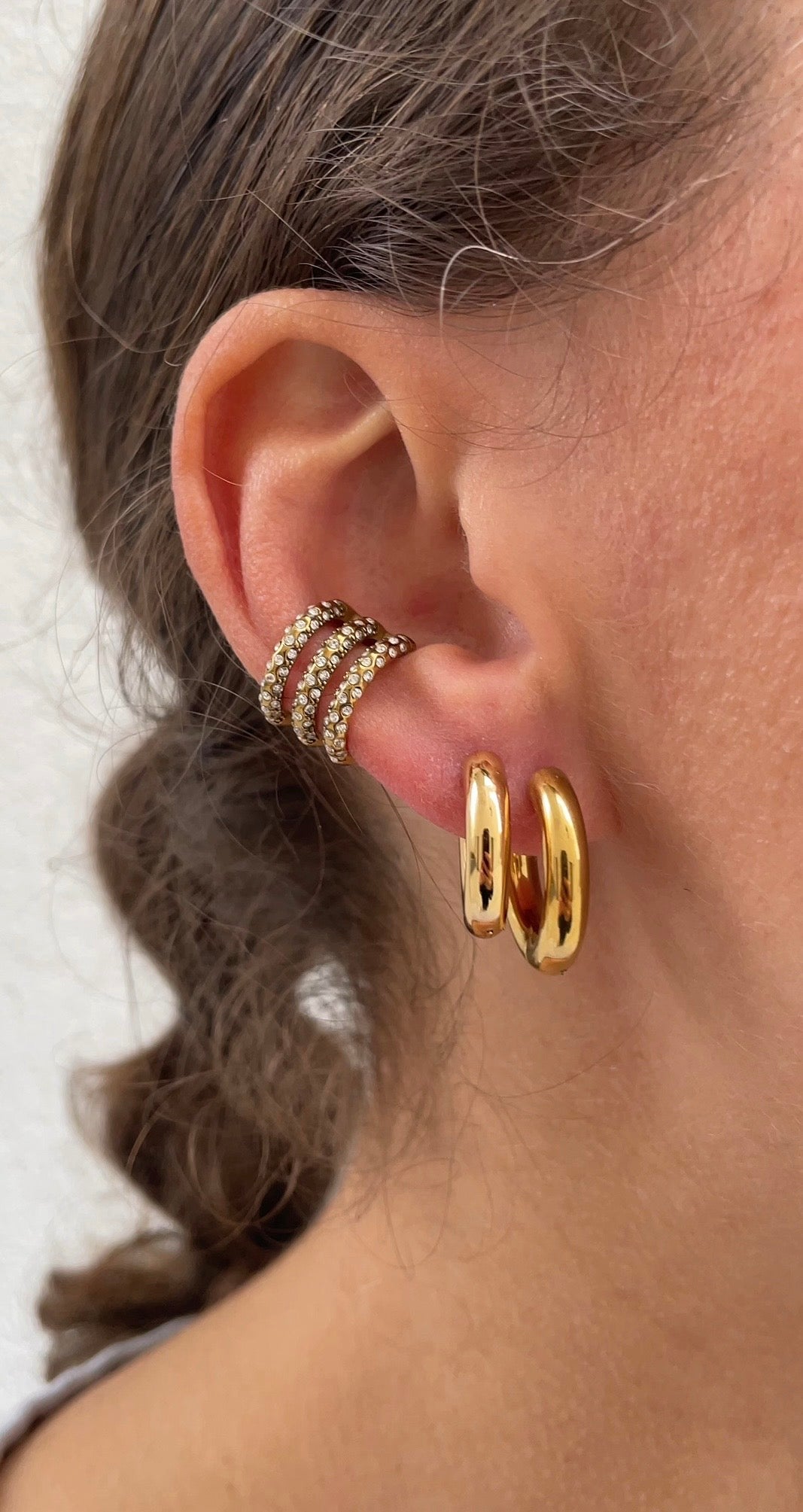 Trio gems ear cuff