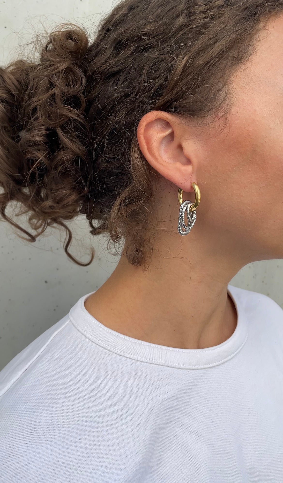 Multiple oval x hoops