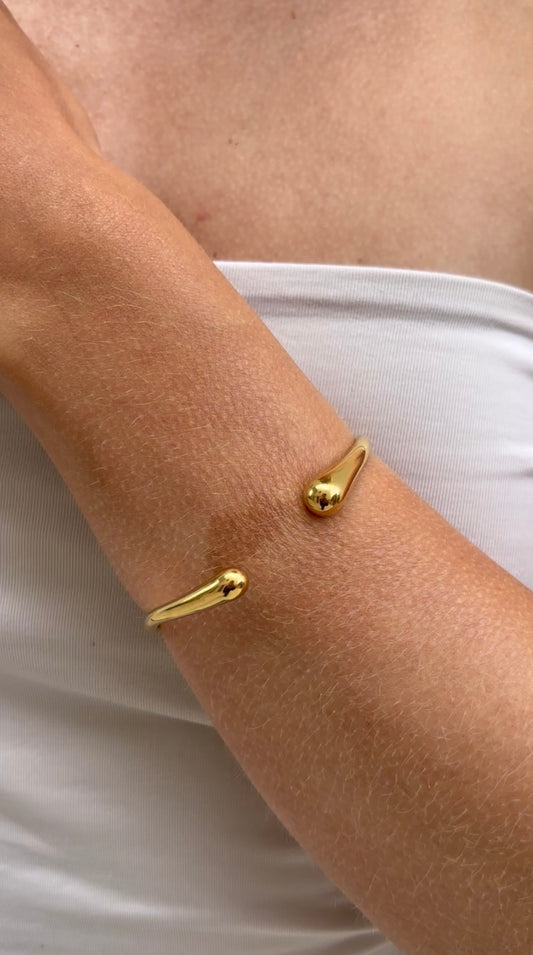 Embrace bangle
