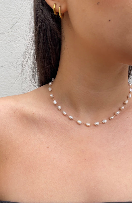 Dainty Pearl necklace