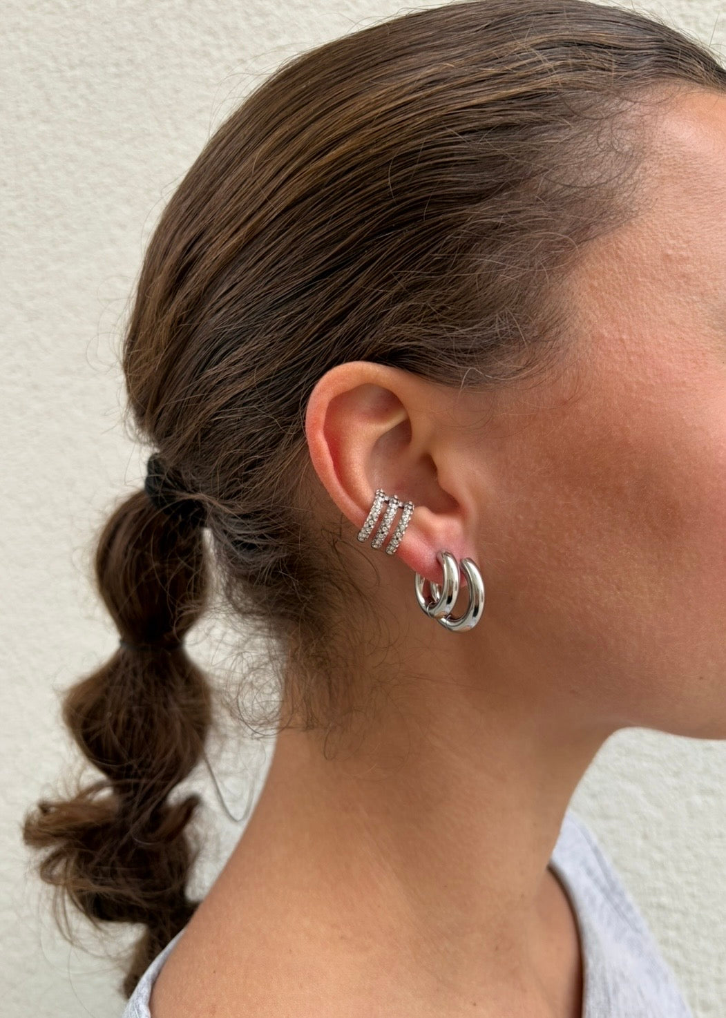 Trio gems ear cuff