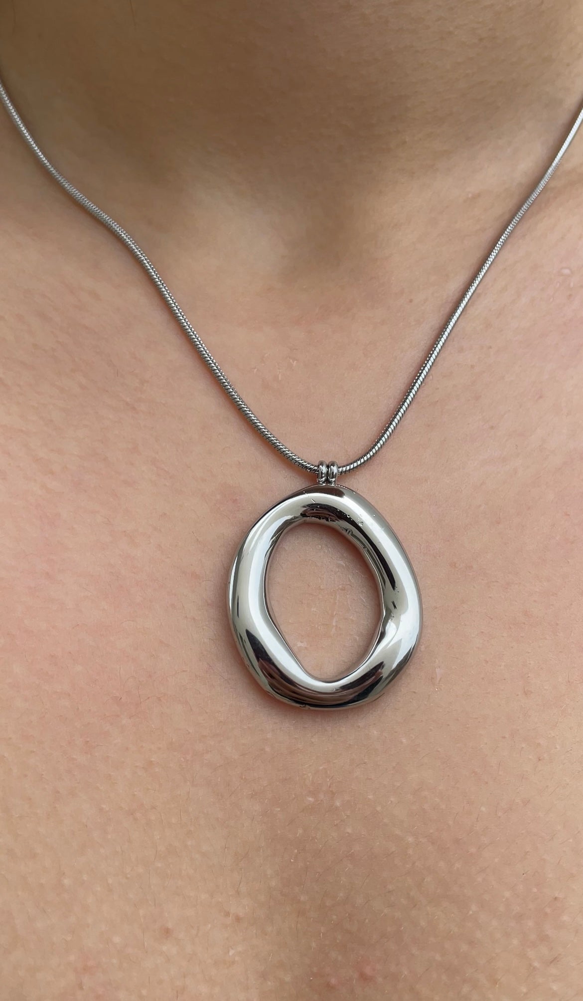 Circular necklace