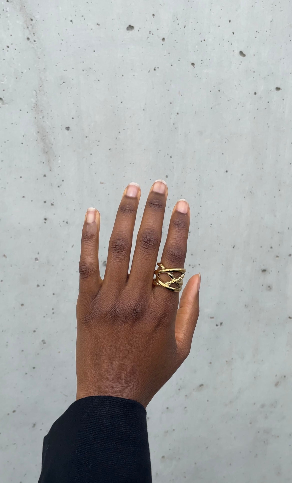 Static laced ring