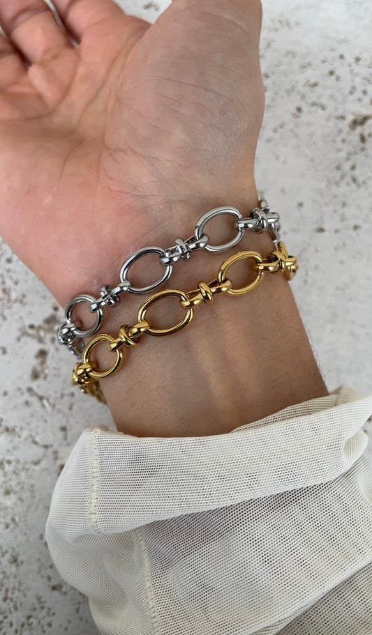 Oval chain bracelet