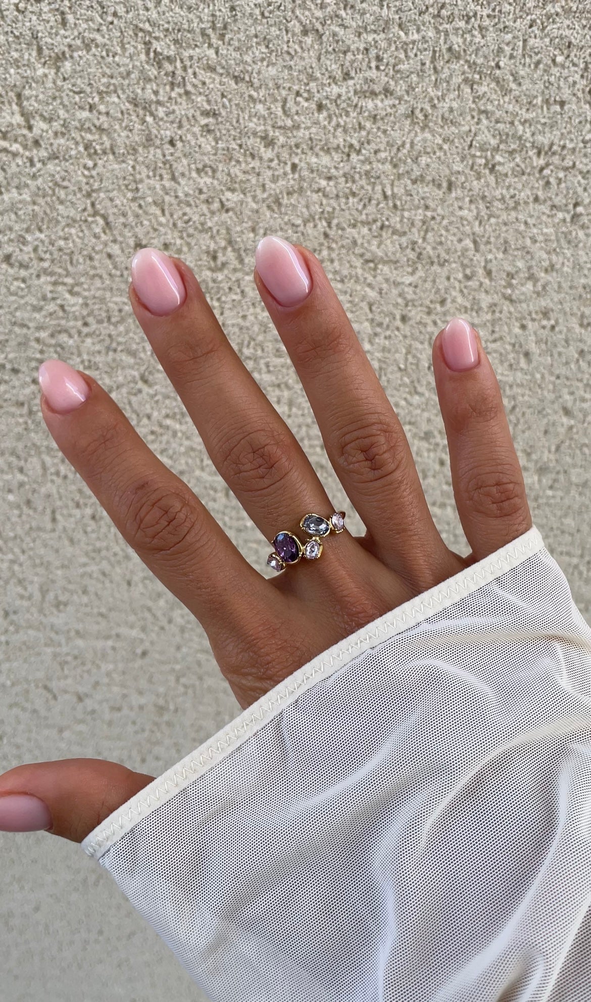 Colored gems ring
