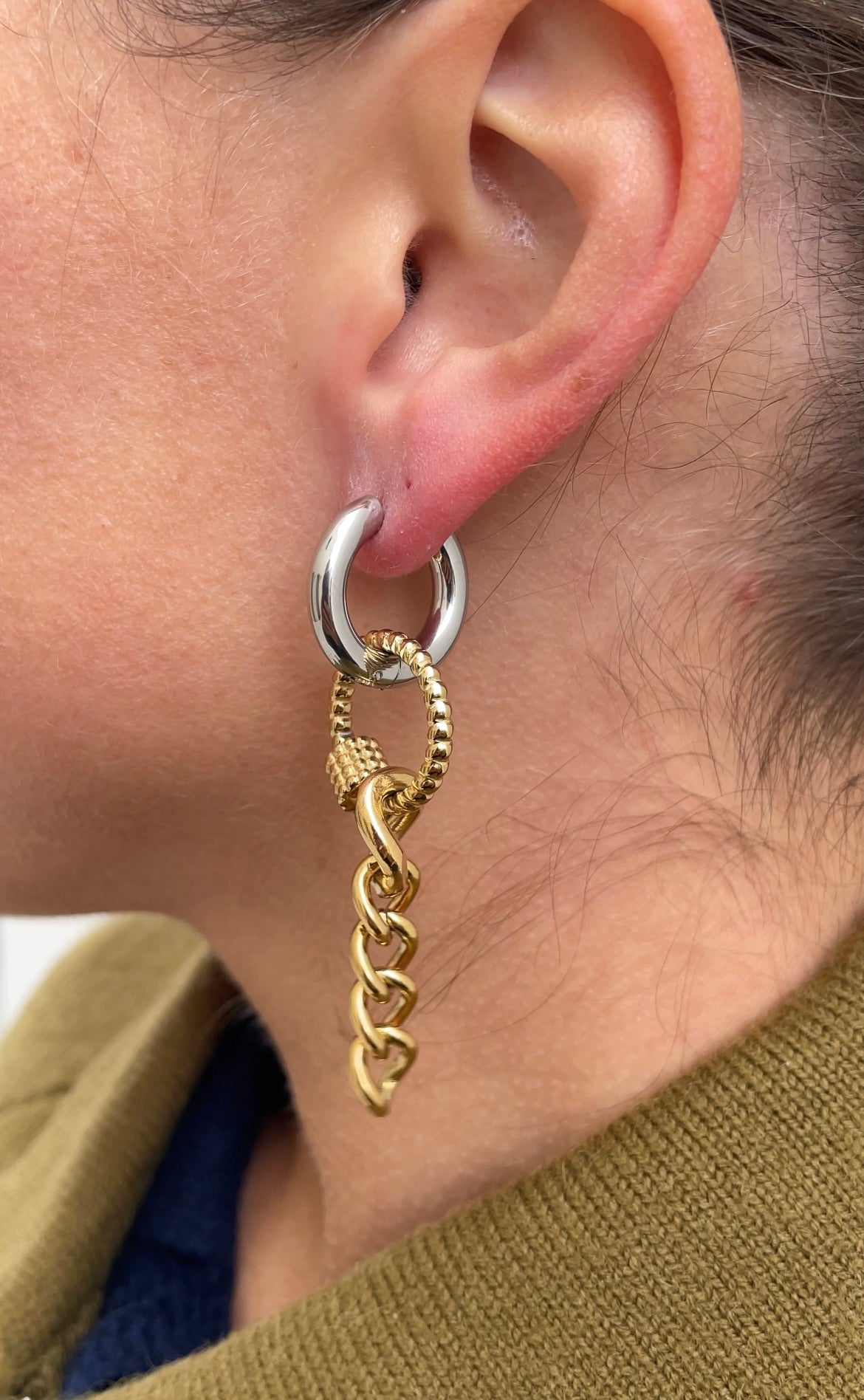 Round chain earrings