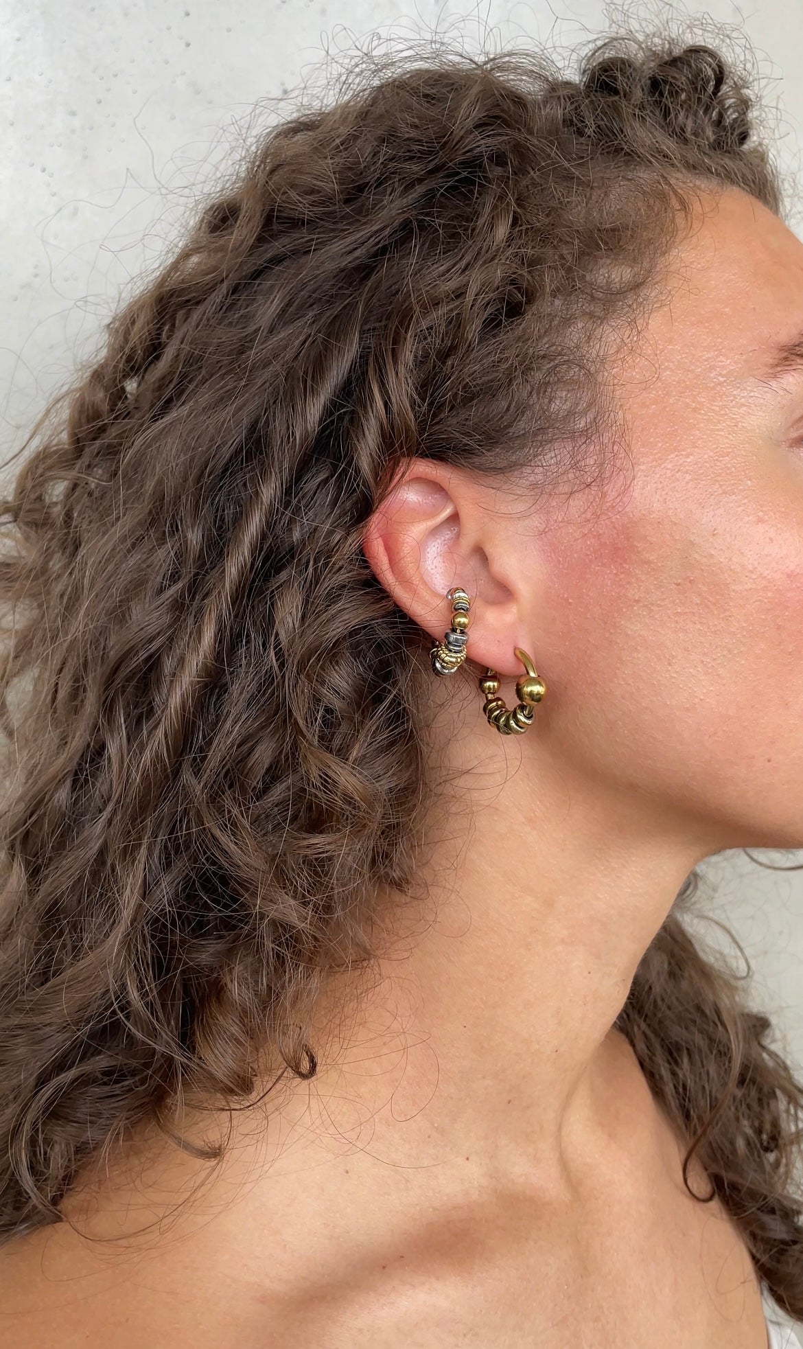 Anémone ear cuff