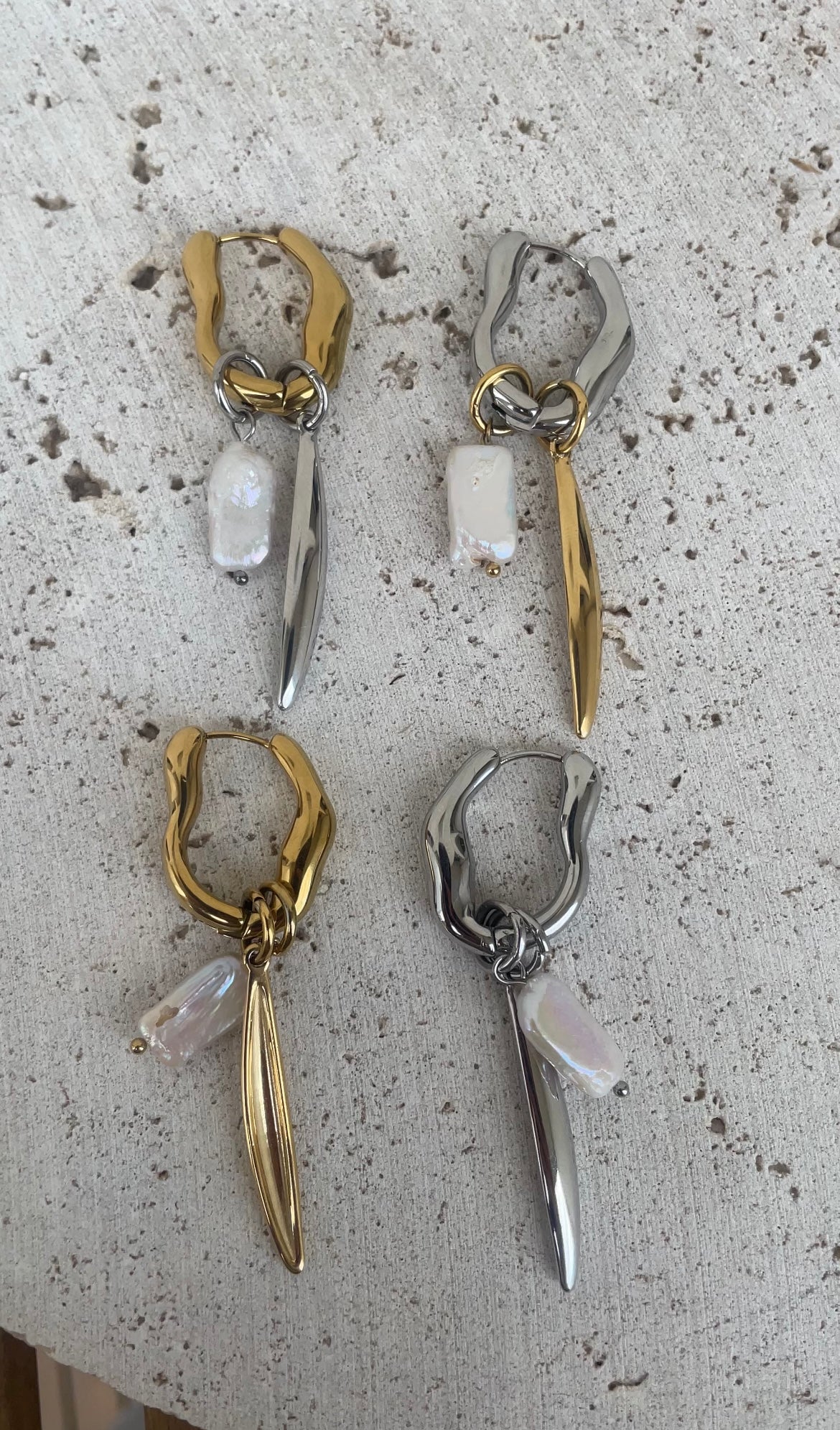 Oval pearl earrings