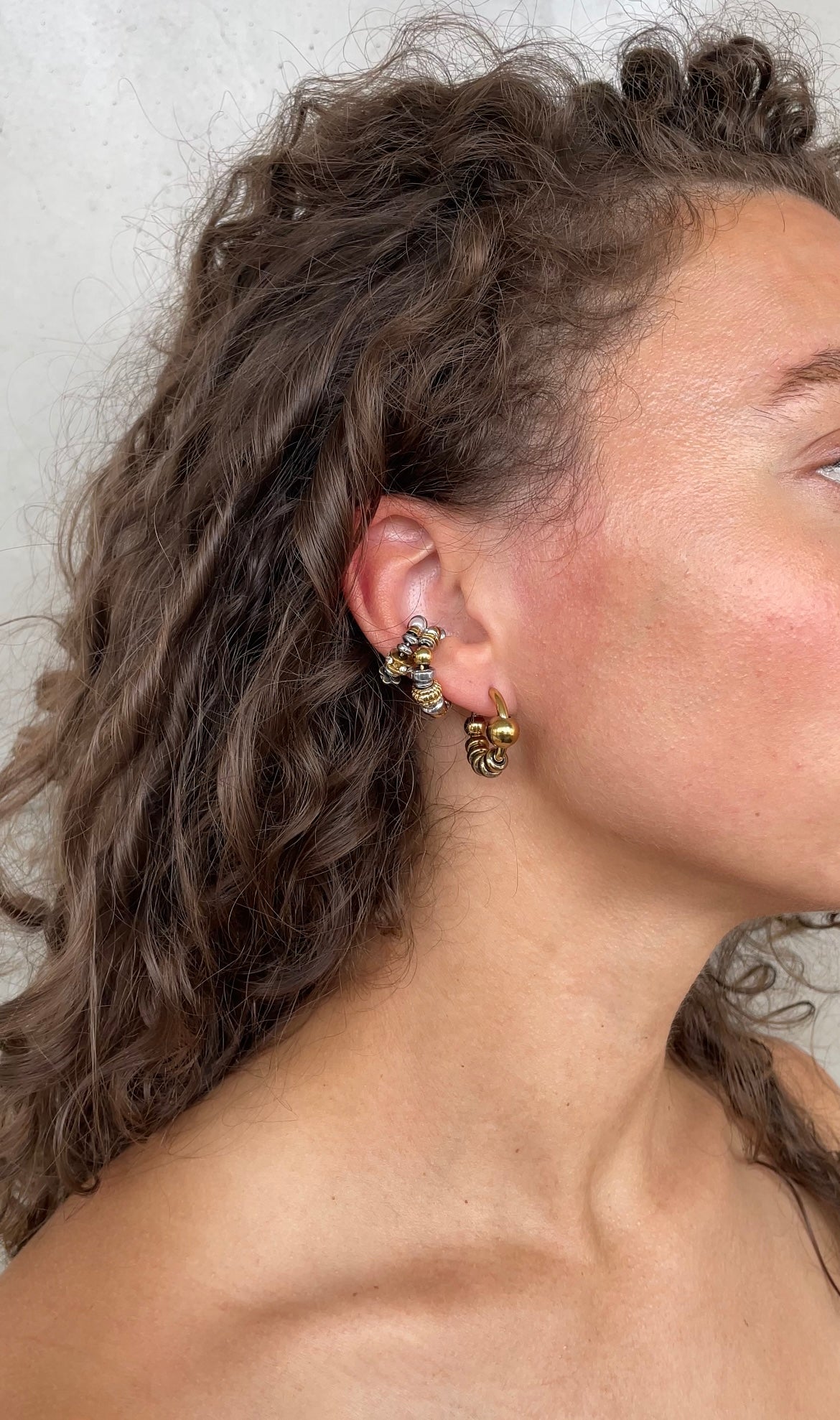 Anémone ear cuff