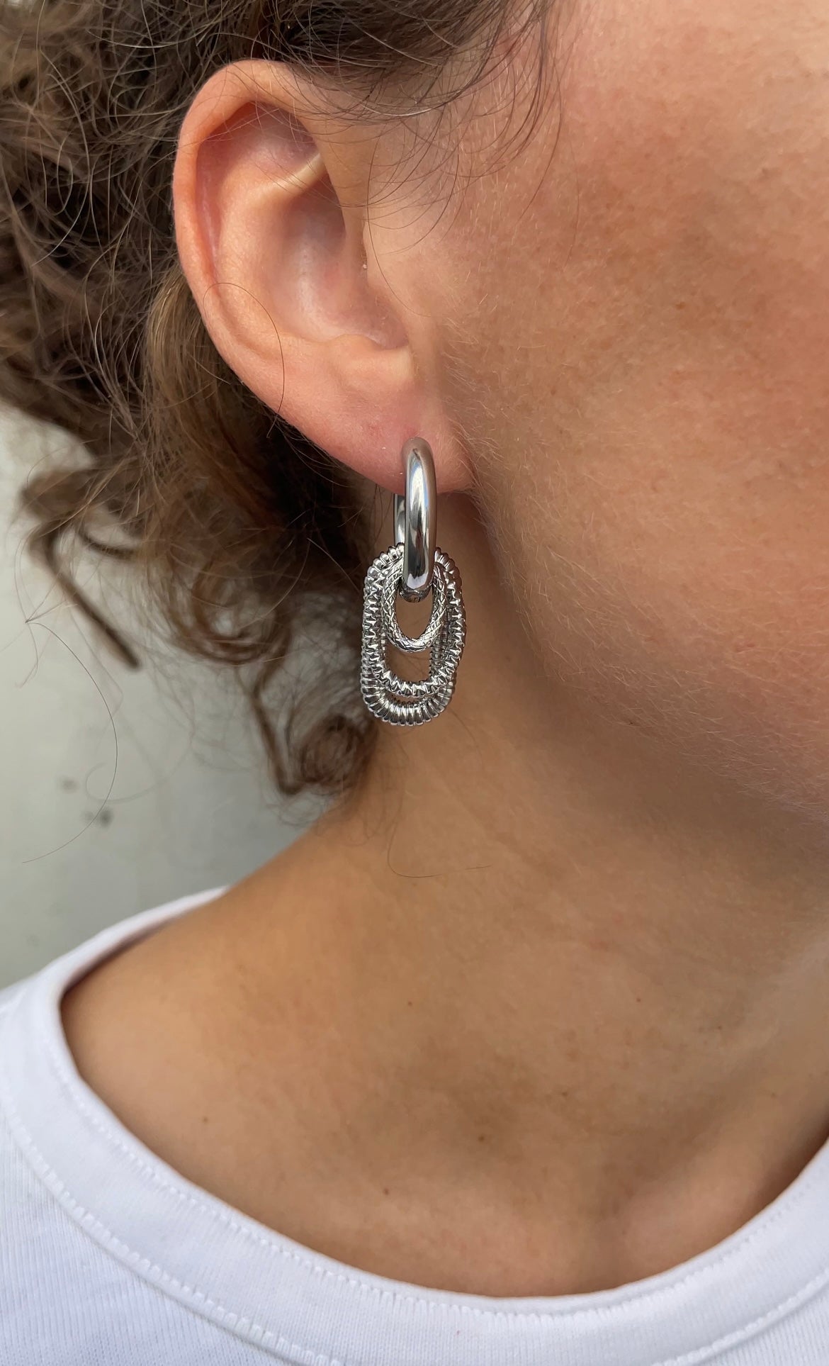 Multiple oval x hoops