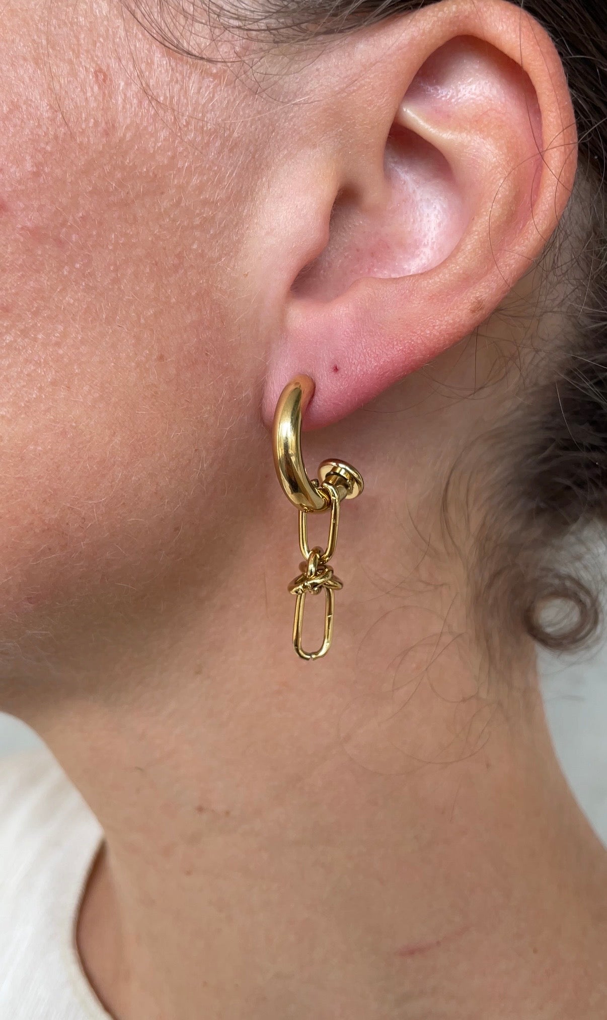 Thin Asymmetric knot earrings
