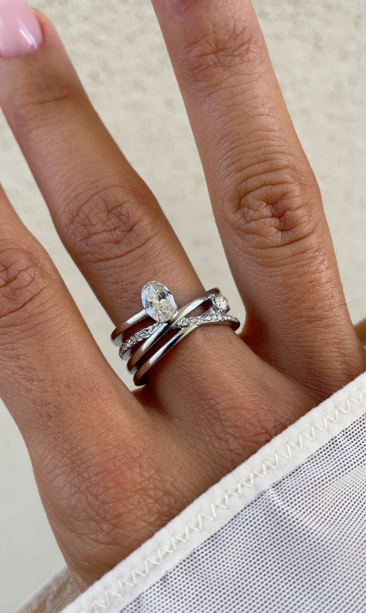 Laced couture ring