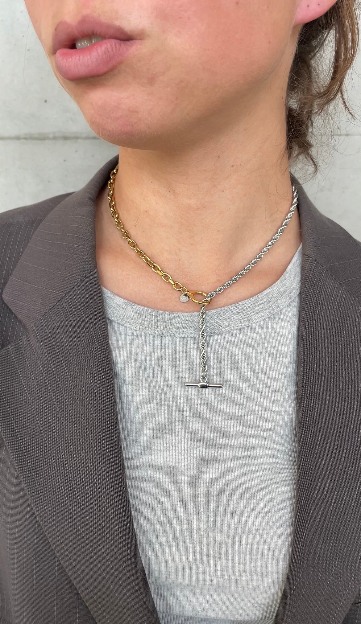 Thin Bi Color braided necklace