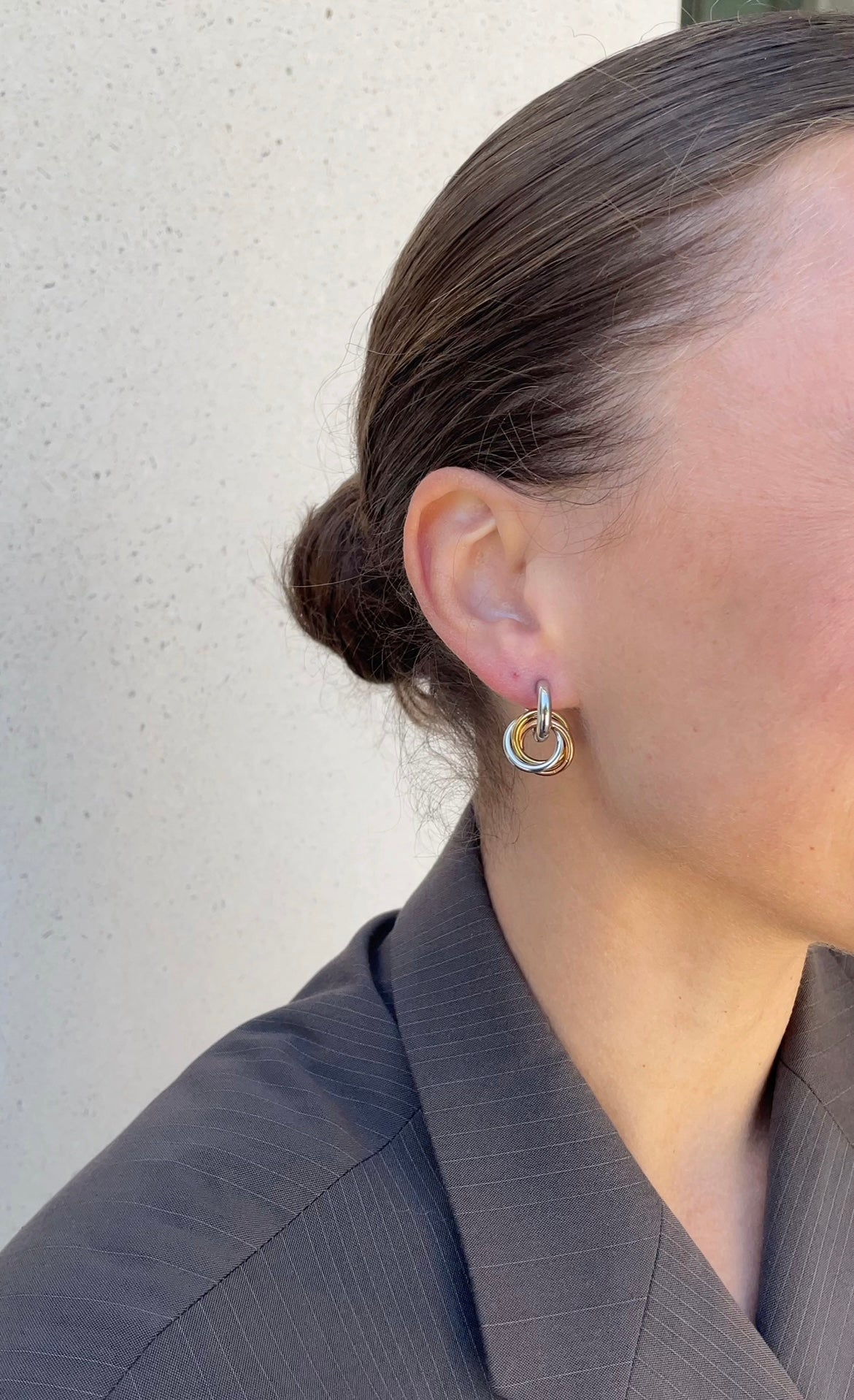 Asymmetric circle earrings