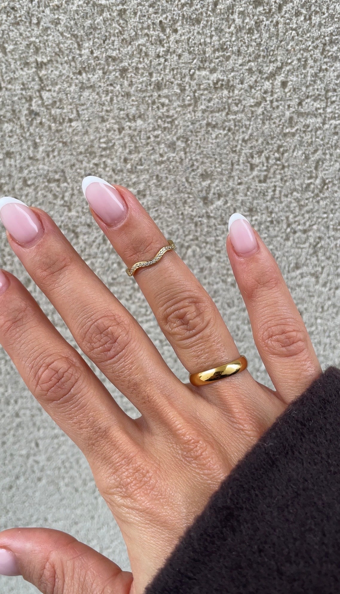 Wave phalange ring