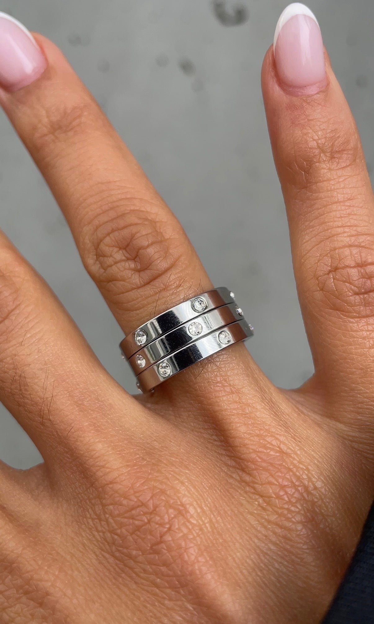 Triple gems ring