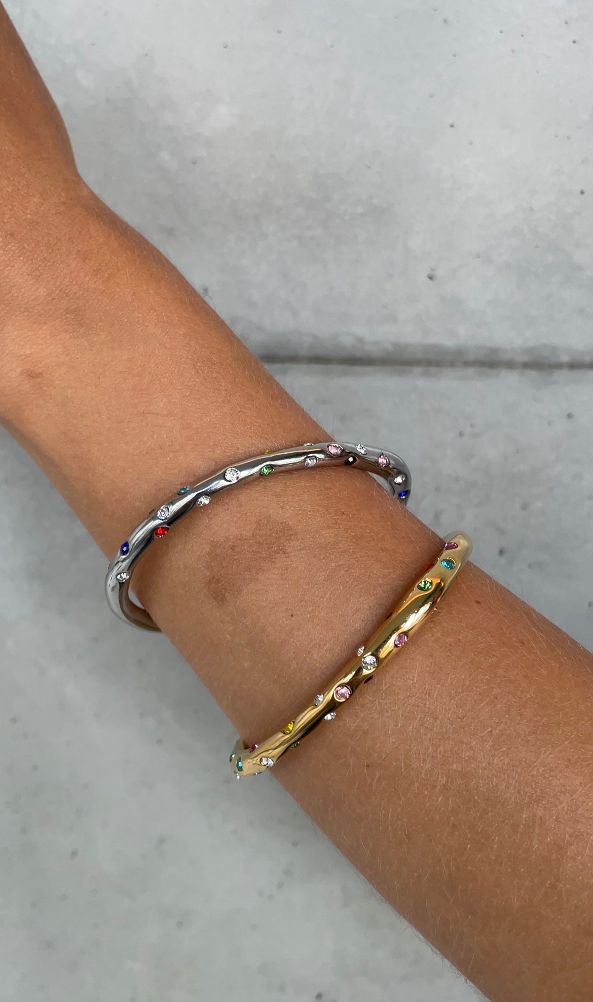Colored bangle