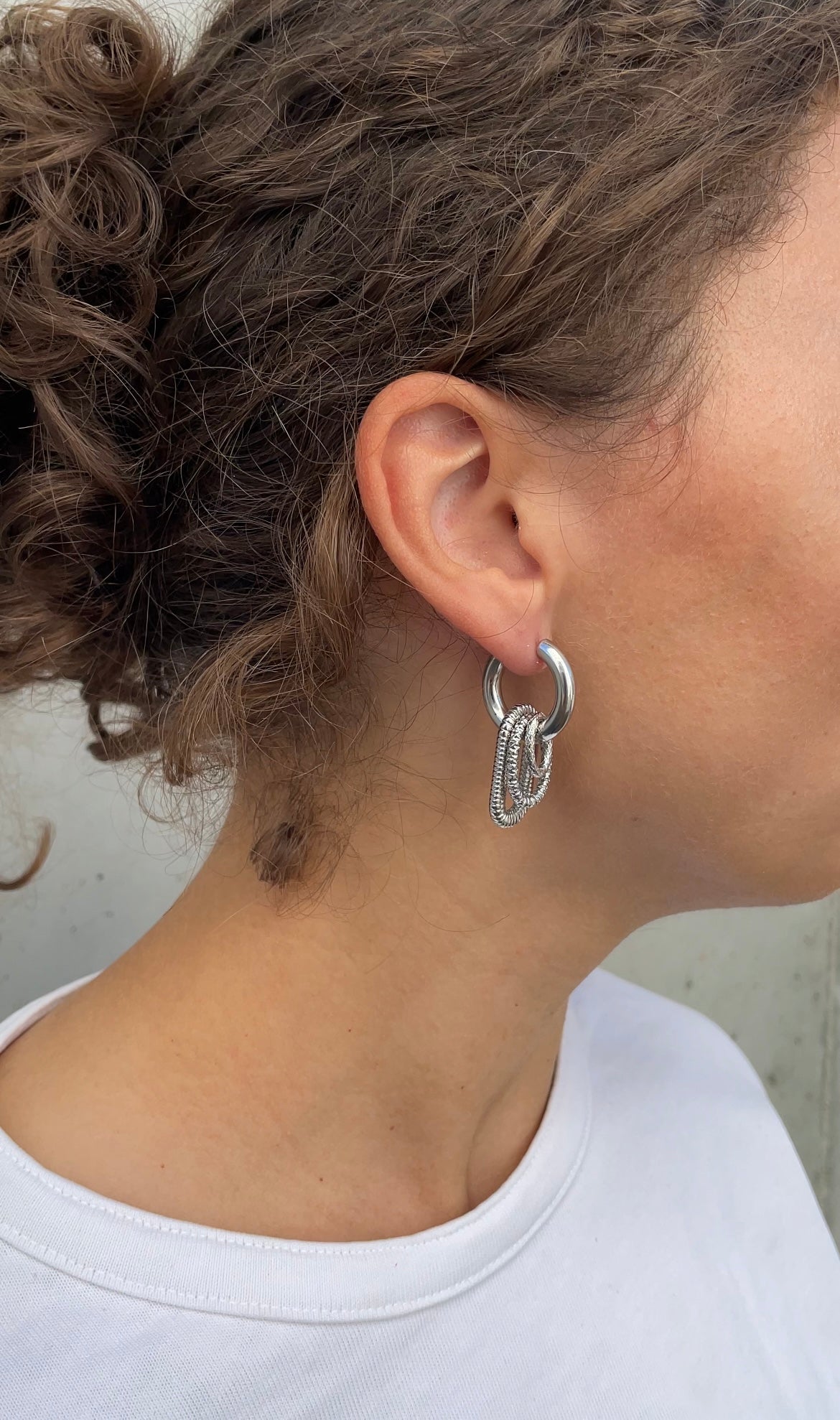 Multiple oval x hoops