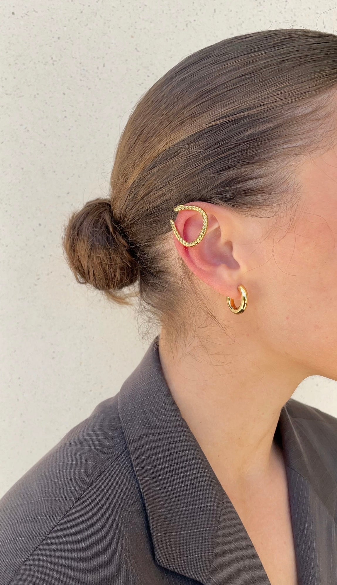 Striped ear cuff