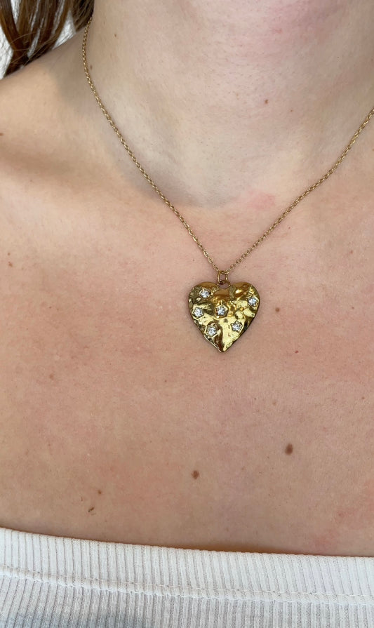 Textured heart x gems necklace