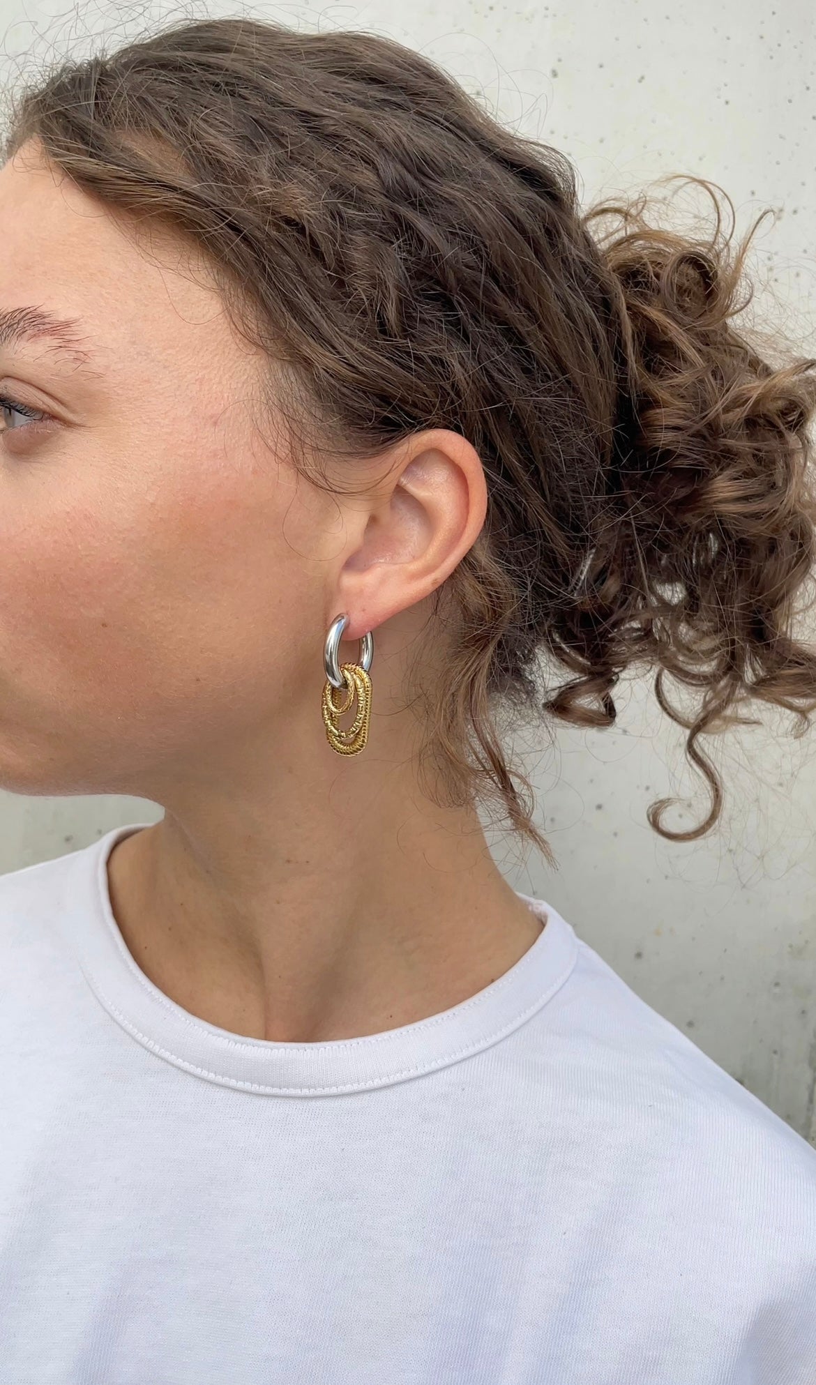 Multiple oval x hoops