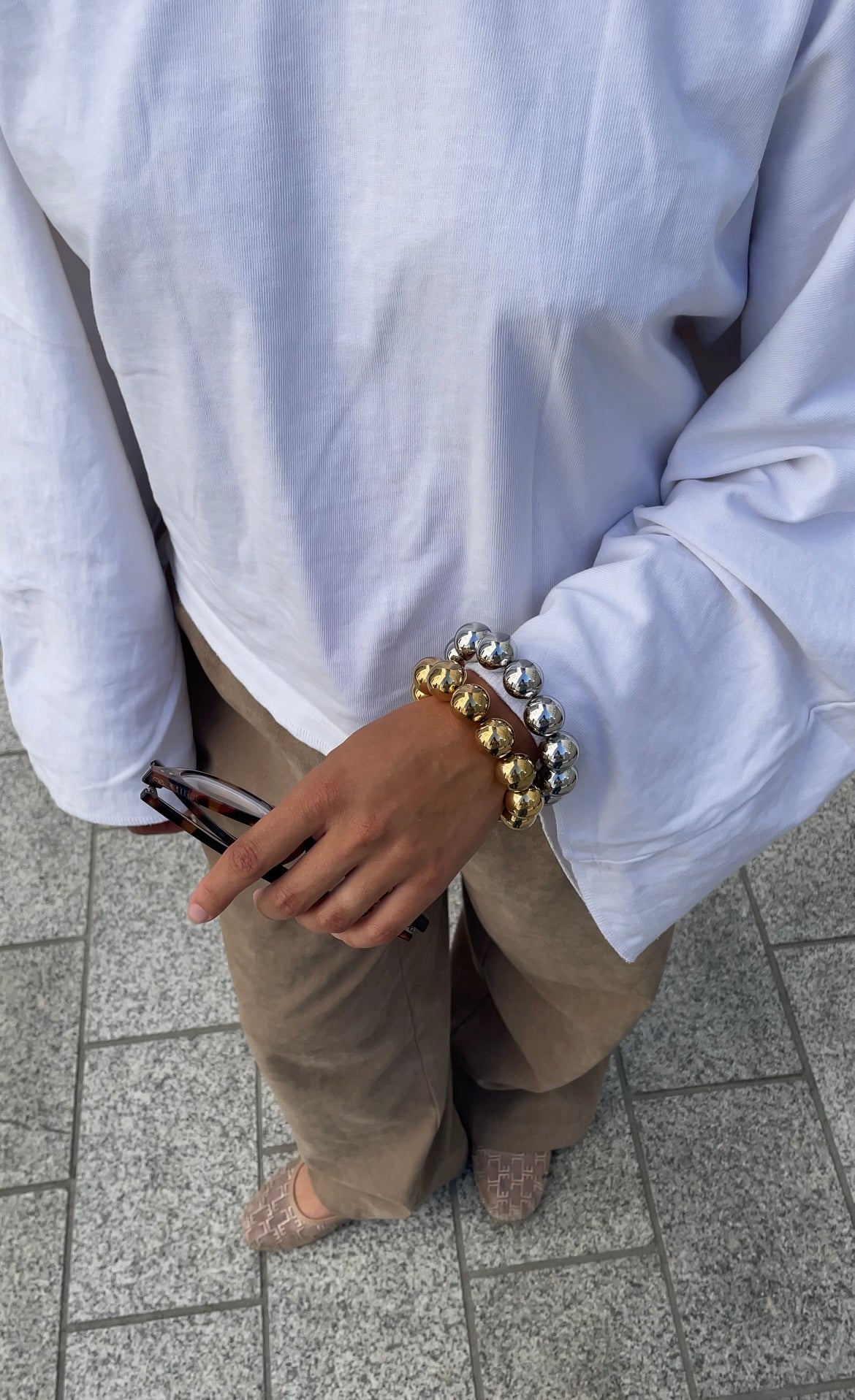 Huge Metal pearl bracelet