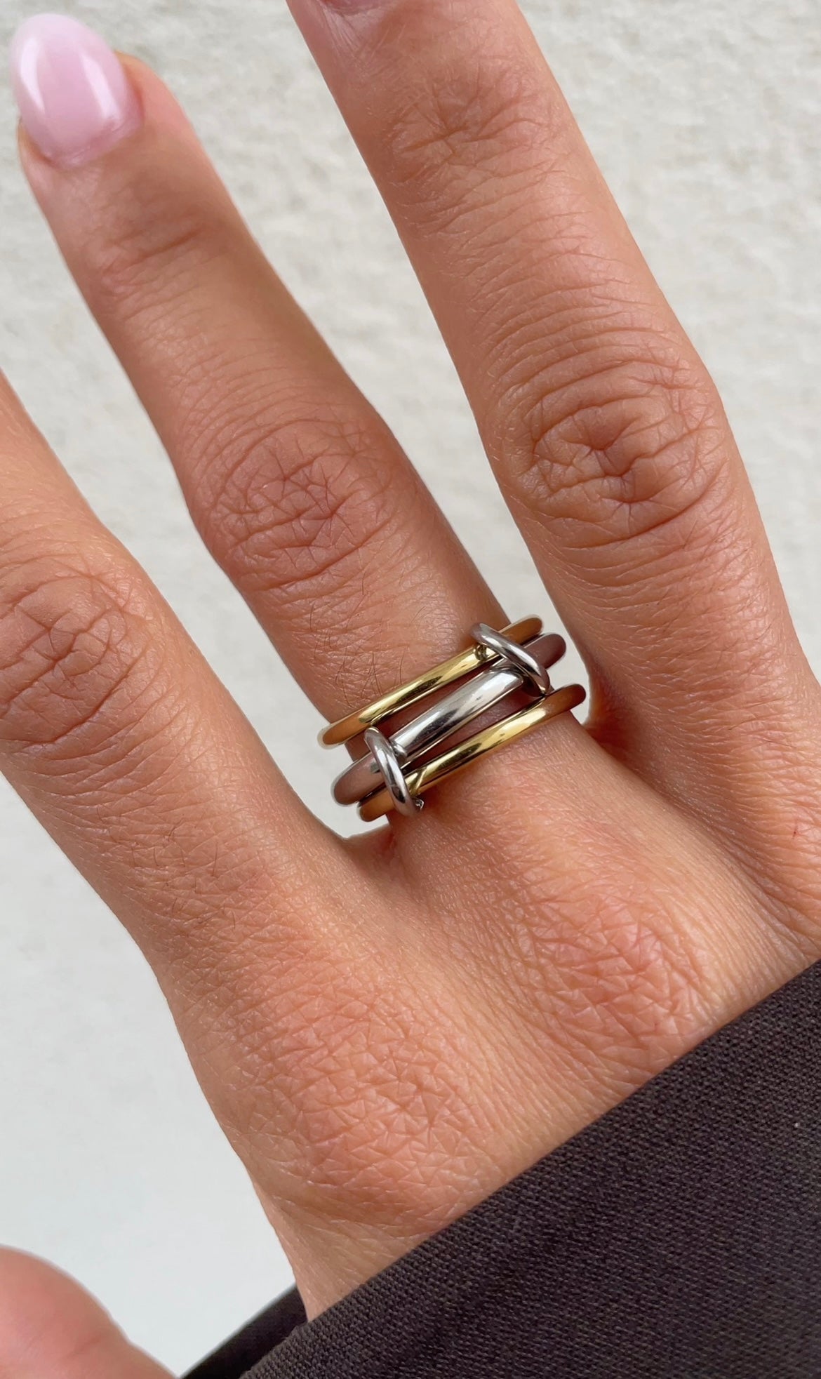 Thin couture ring