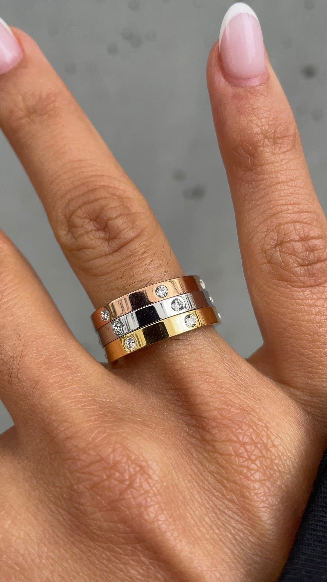 Triple gems ring